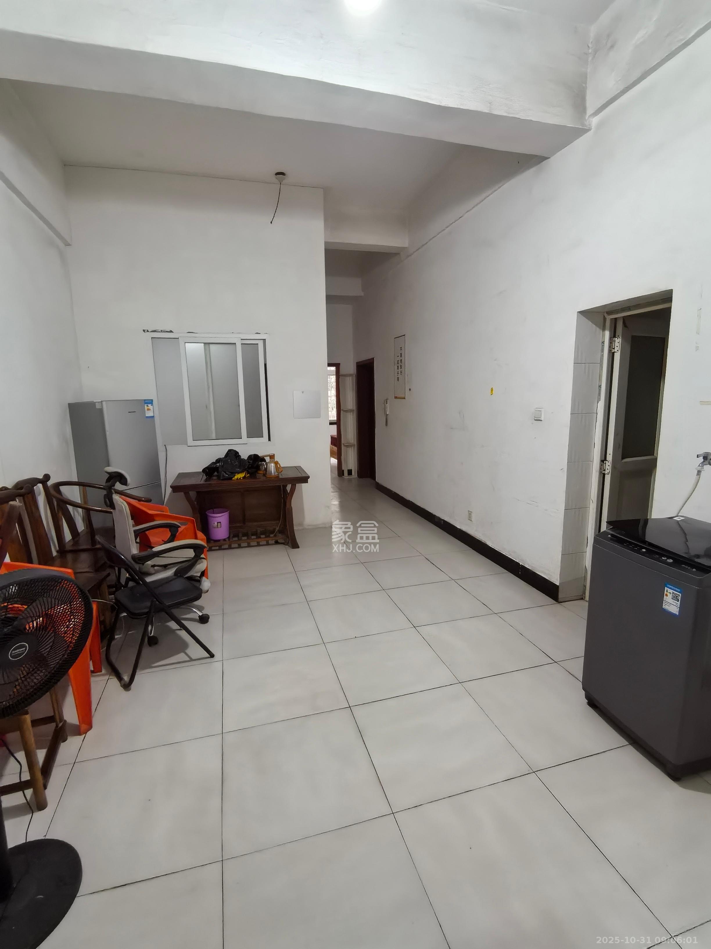 松雅安置小区  3室1厅1卫    900.0元/月