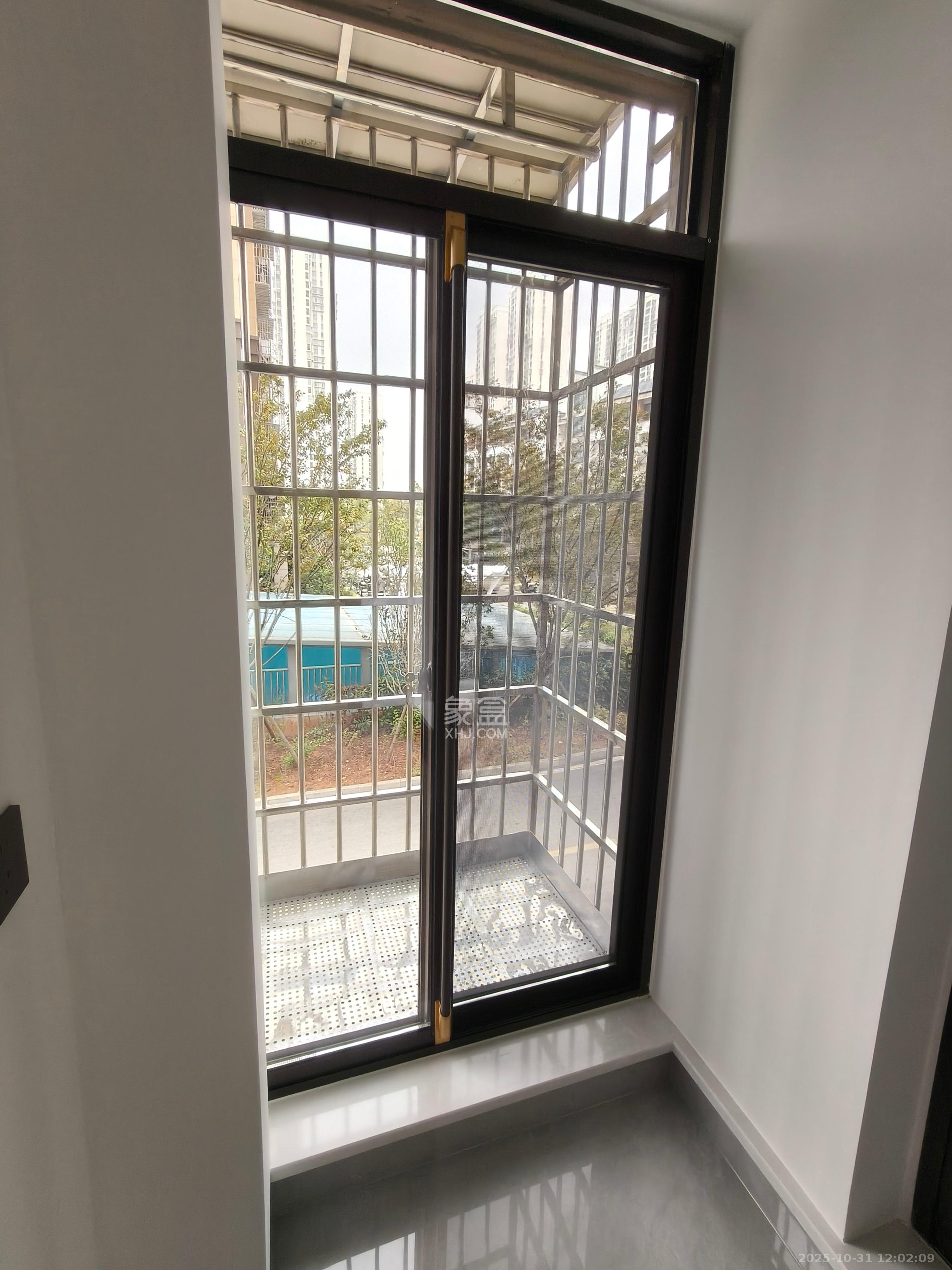 和景家园一期  2室2厅1卫    1850.0元/月室内图