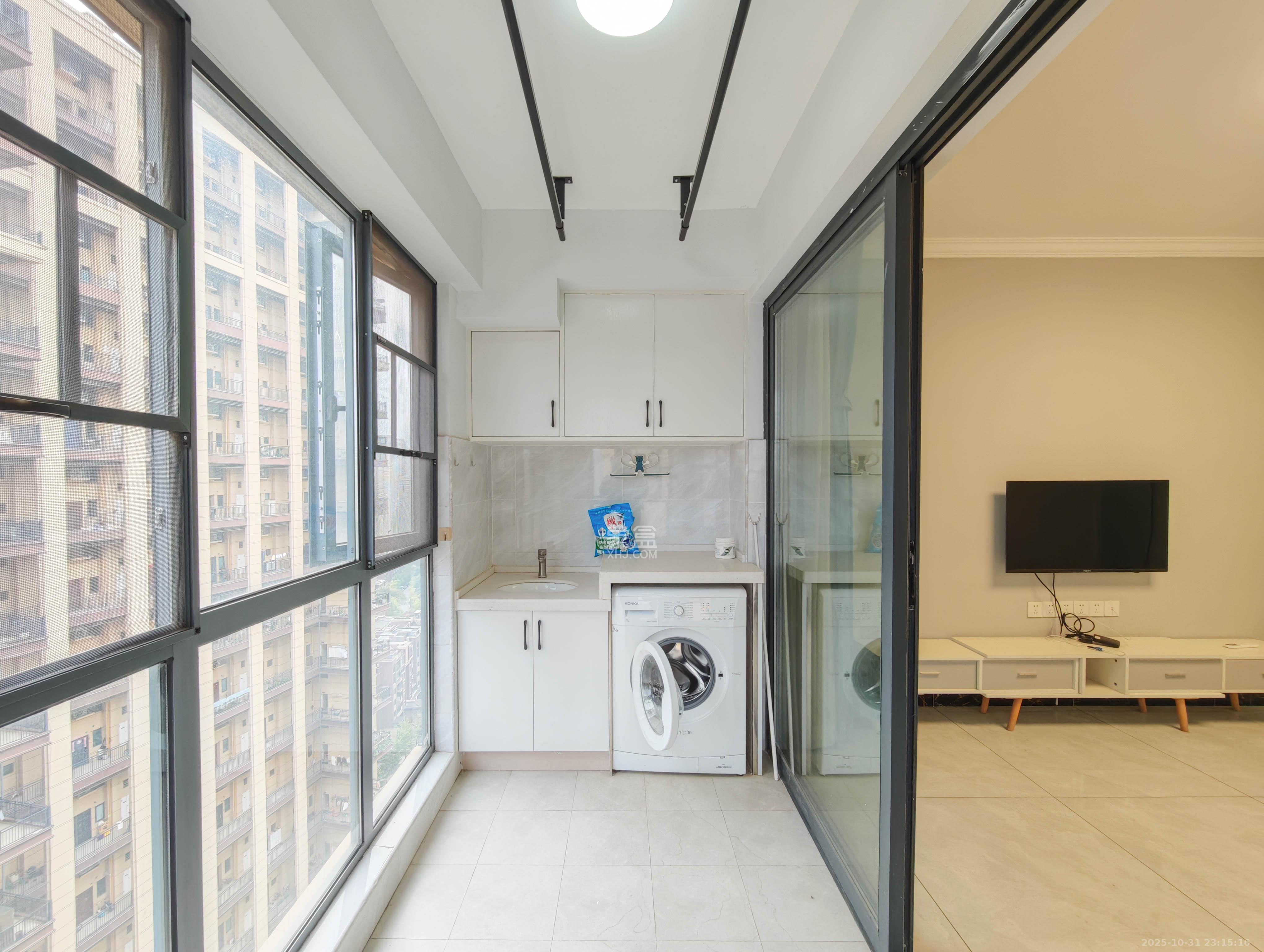 保利城(中航城国际社区、郡原美村) 3室2厅1卫 90.0万 保利城(中航城国际社区、郡原美村) 3室2厅1卫 90.0万其他