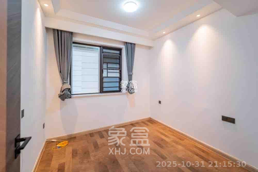 臻园  4室1厅1卫    4000.0元/月室内图