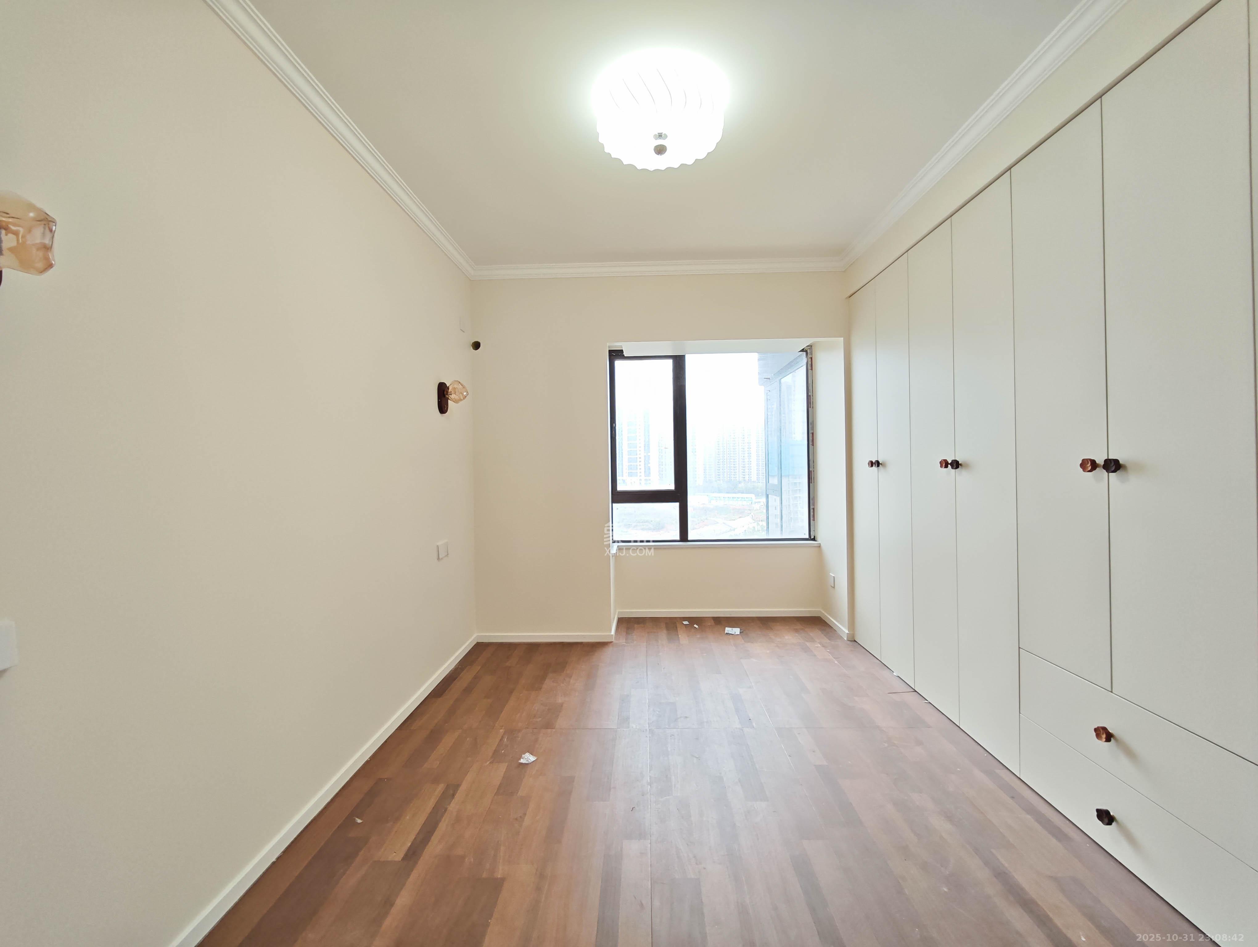 保利城(中航城国际社区、郡原美村) 4室2厅2卫 128.0万 保利城(中航城国际社区、郡原美村) 4室2厅2卫 128.0万卧室