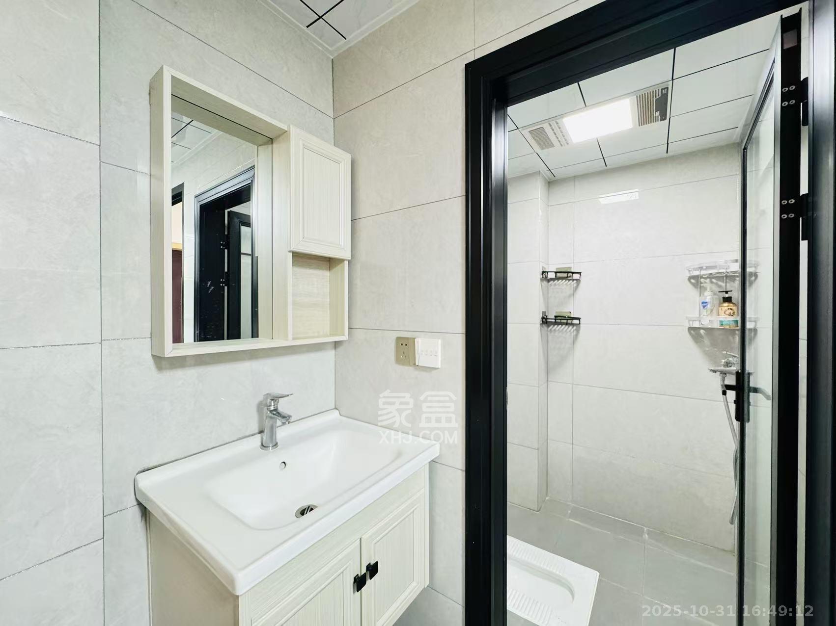 江山如画  2室2厅1卫    2600.0元/月室内图