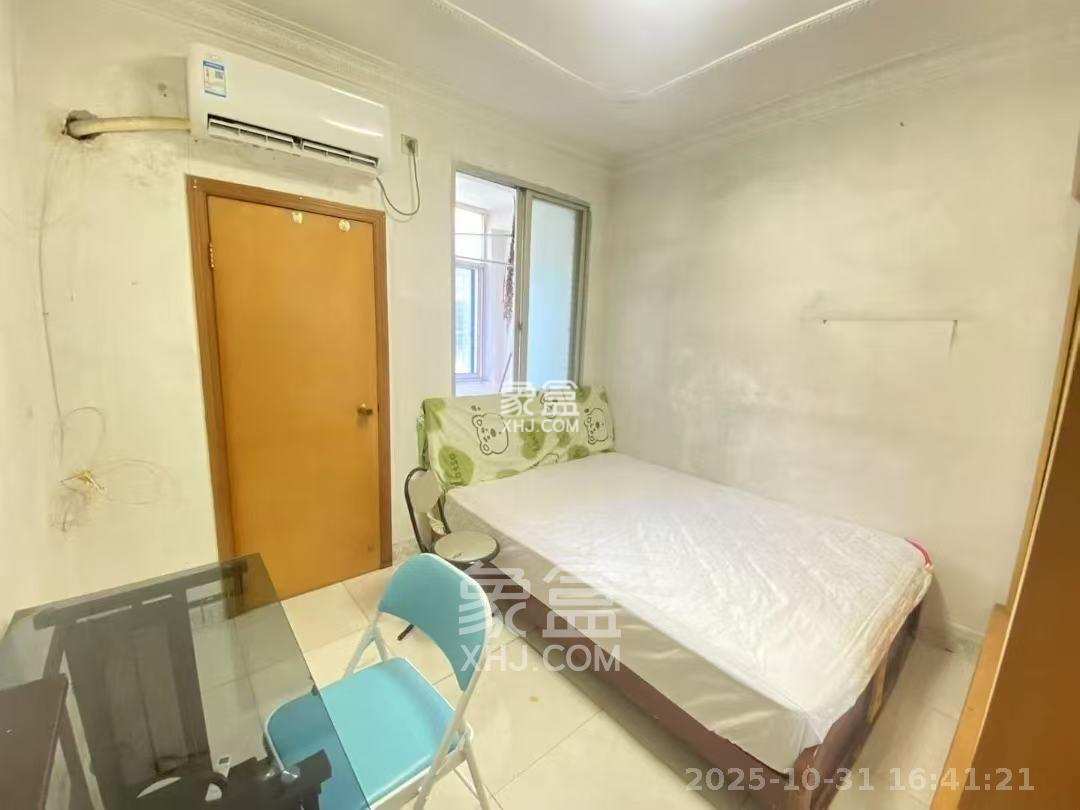 裕农街散盘 1室1厅1卫 900.0元/月 裕农街散盘 1室1厅1卫 900.0元/月室内图