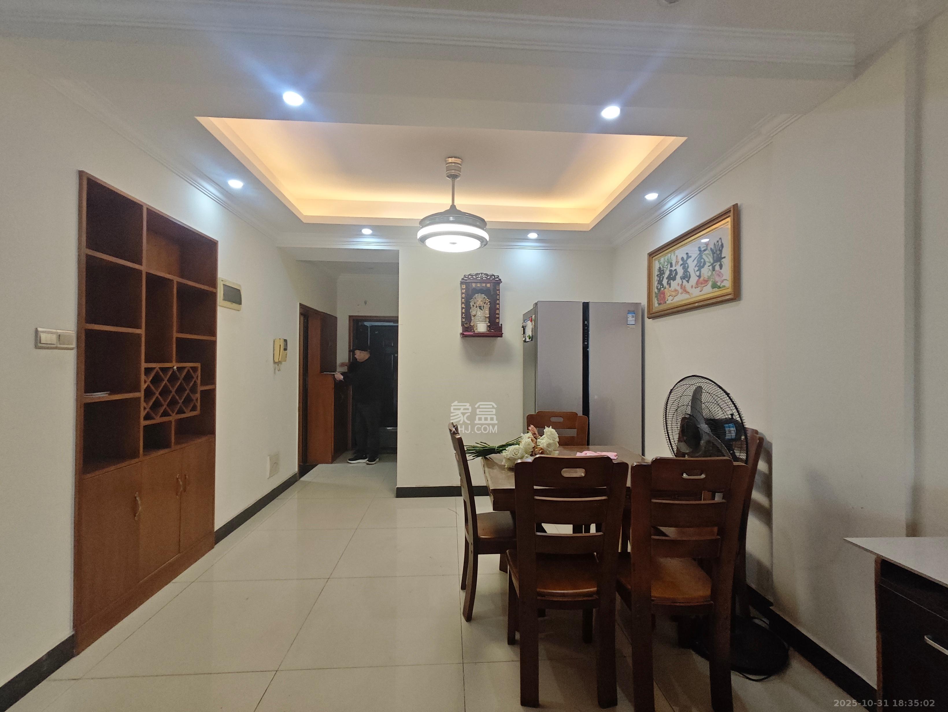 星城国际 2室2厅1卫 1600.0元/月 星城国际 2室2厅1卫 1600.0元/月室内图