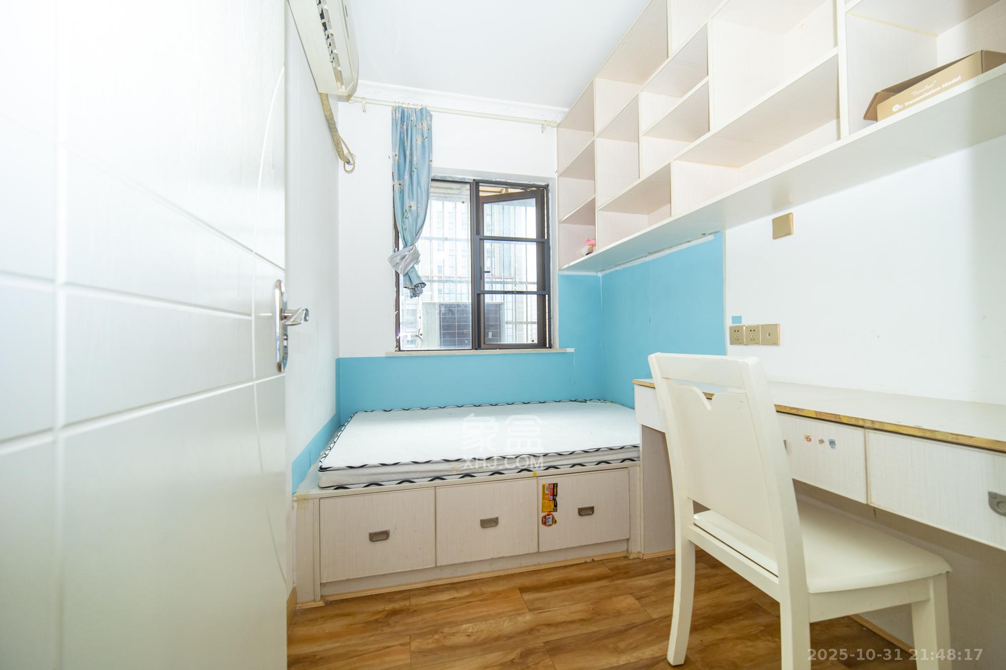 新长海广场 1室0厅0卫 70.0万 新长海广场 1室0厅0卫 70.0万卧室