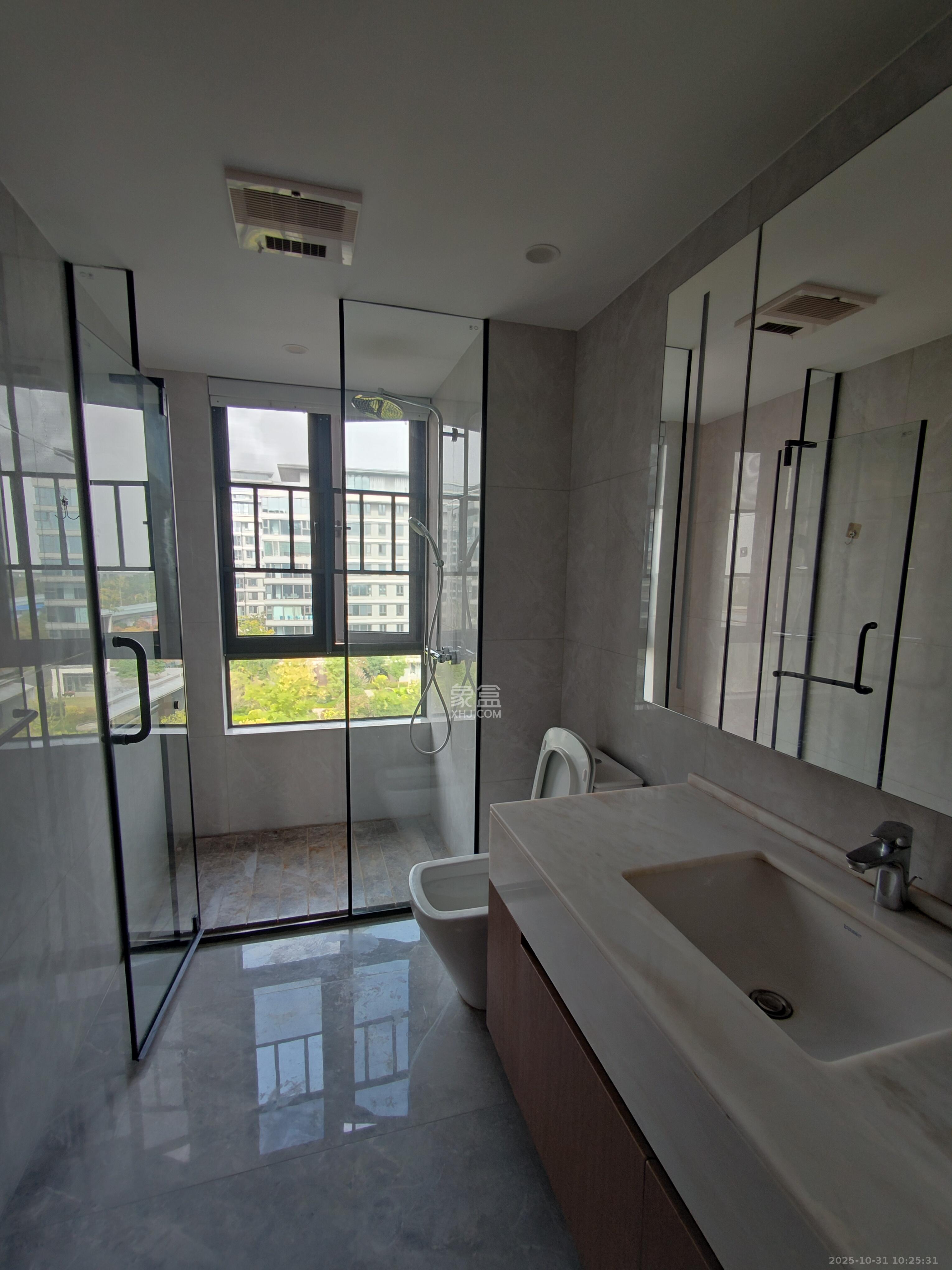 嘉臣道 1室0厅0卫 15800.0元/月 嘉臣道 1室0厅0卫 15800.0元/月室内图