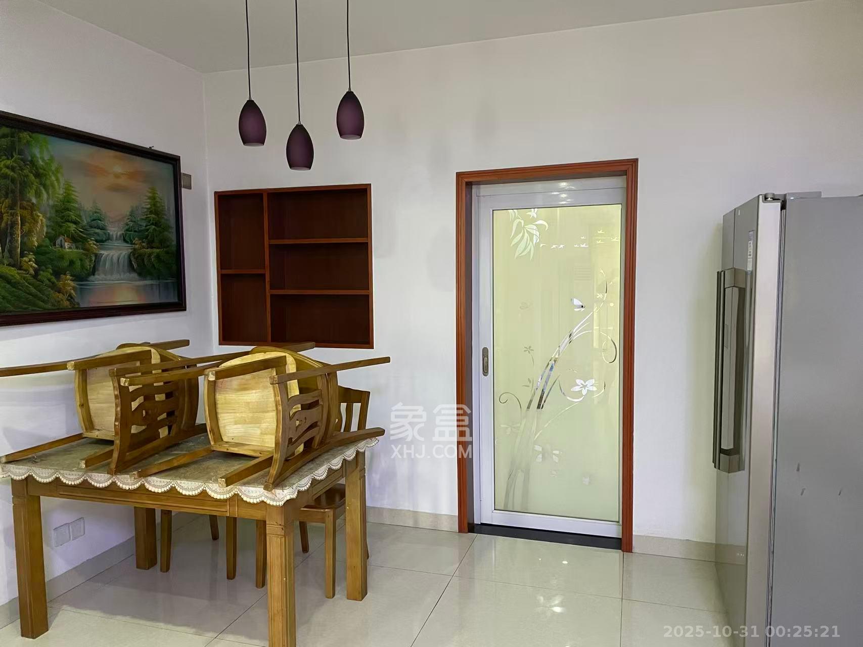 刀剪厂住宅小区  3室2厅1卫    1550.0元/月 刀剪厂住宅小区  3室2厅1卫    1550.0元/月室内图