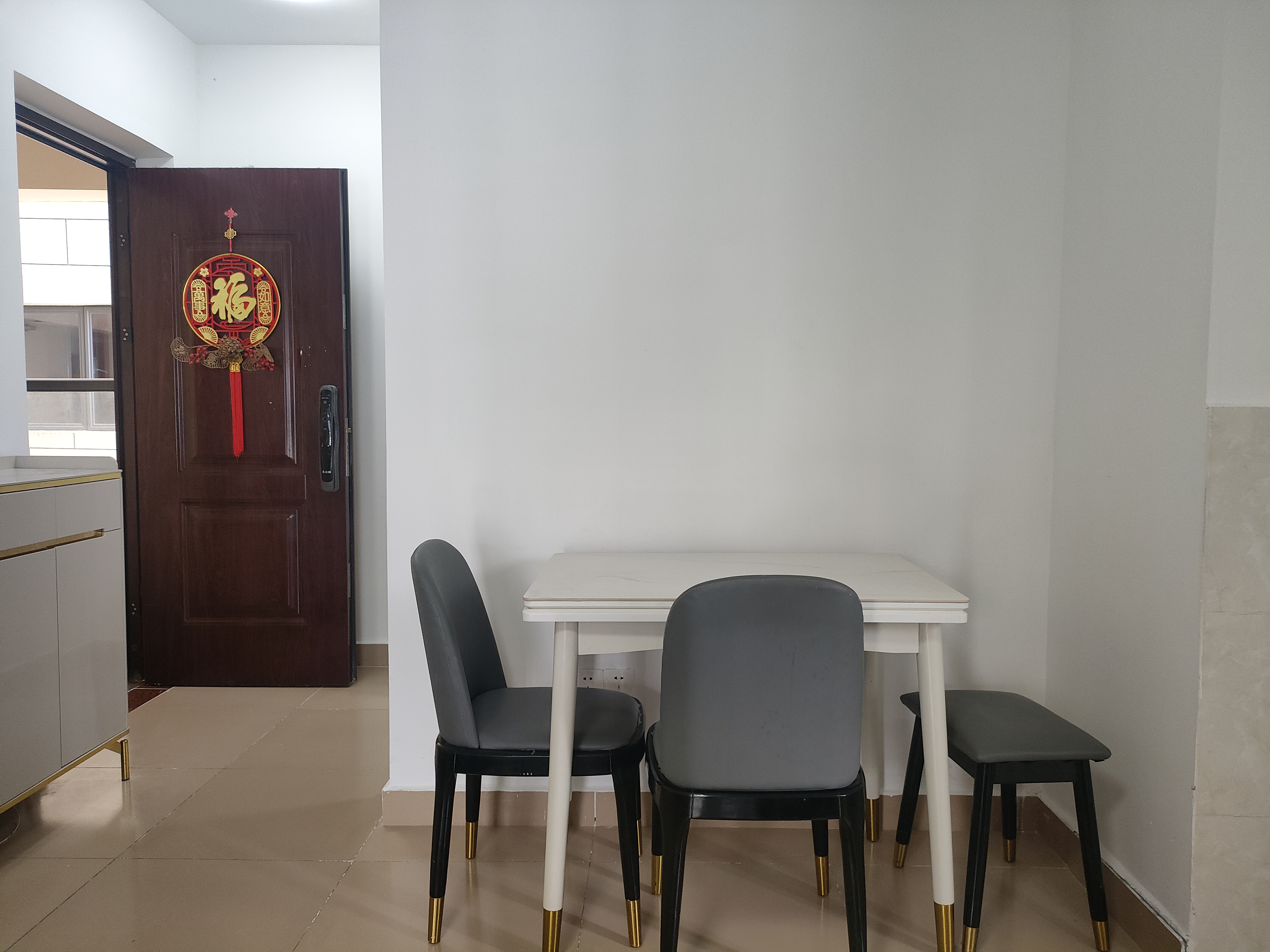 冠盛天海园  1室0厅0卫    2100.0元/月室内图