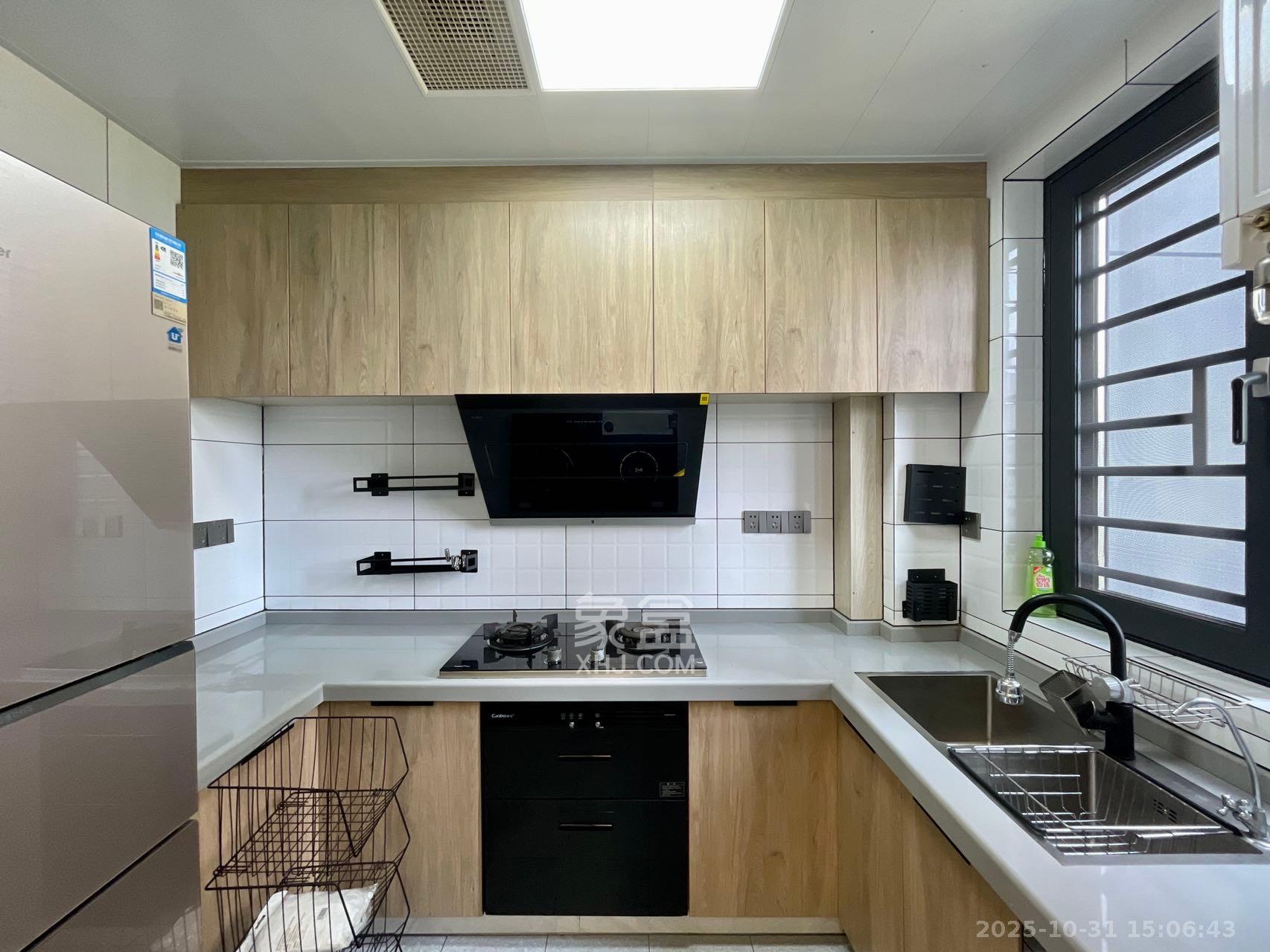 朝正美苑  3室2厅2卫    3600.0元/月室内图