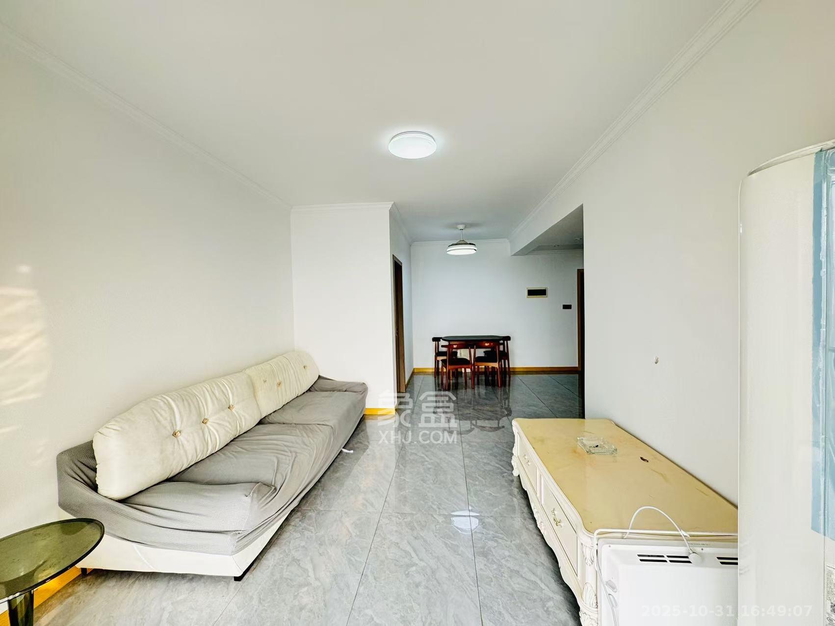 江山如画  2室2厅1卫    2600.0元/月室内图