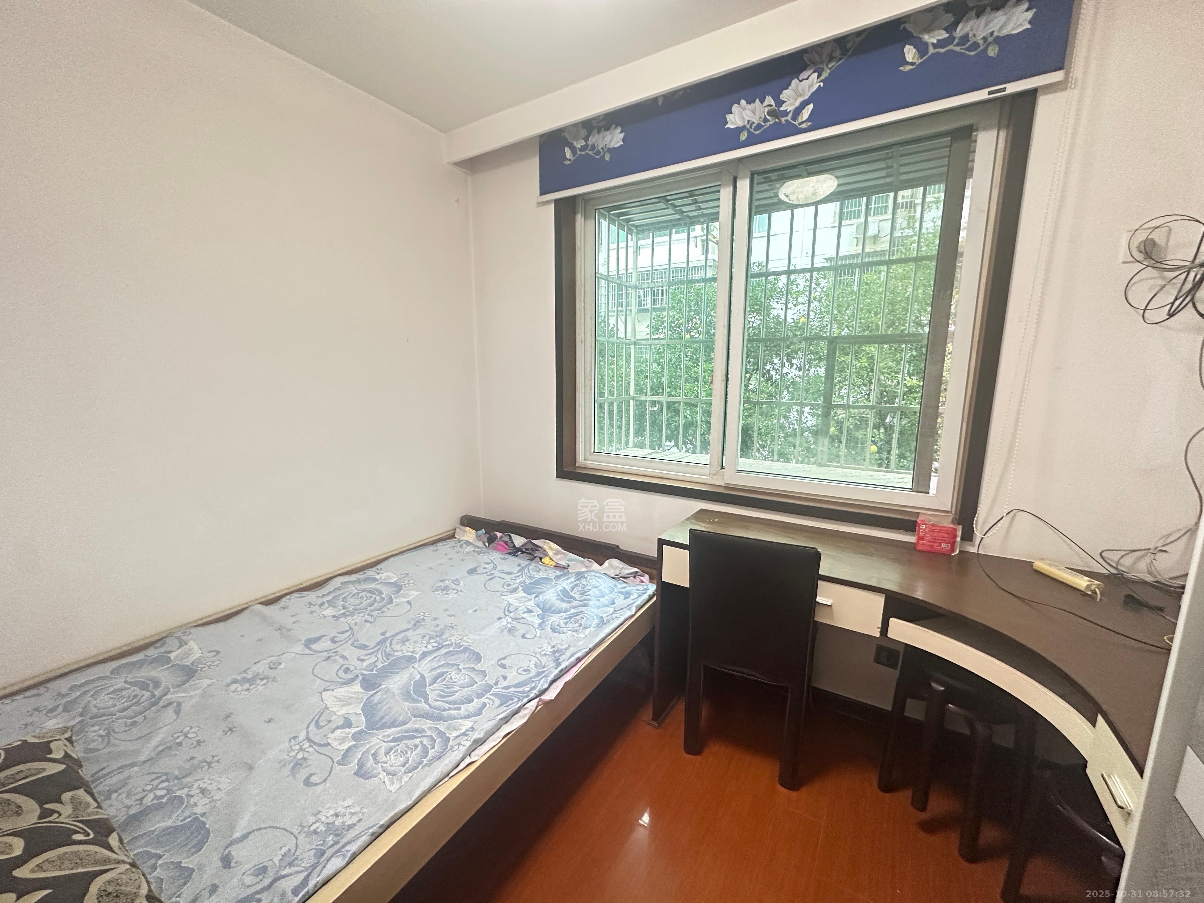 恩瑞麓山名园（龙王港小区）  3室1厅1卫    2100.0元/月室内图