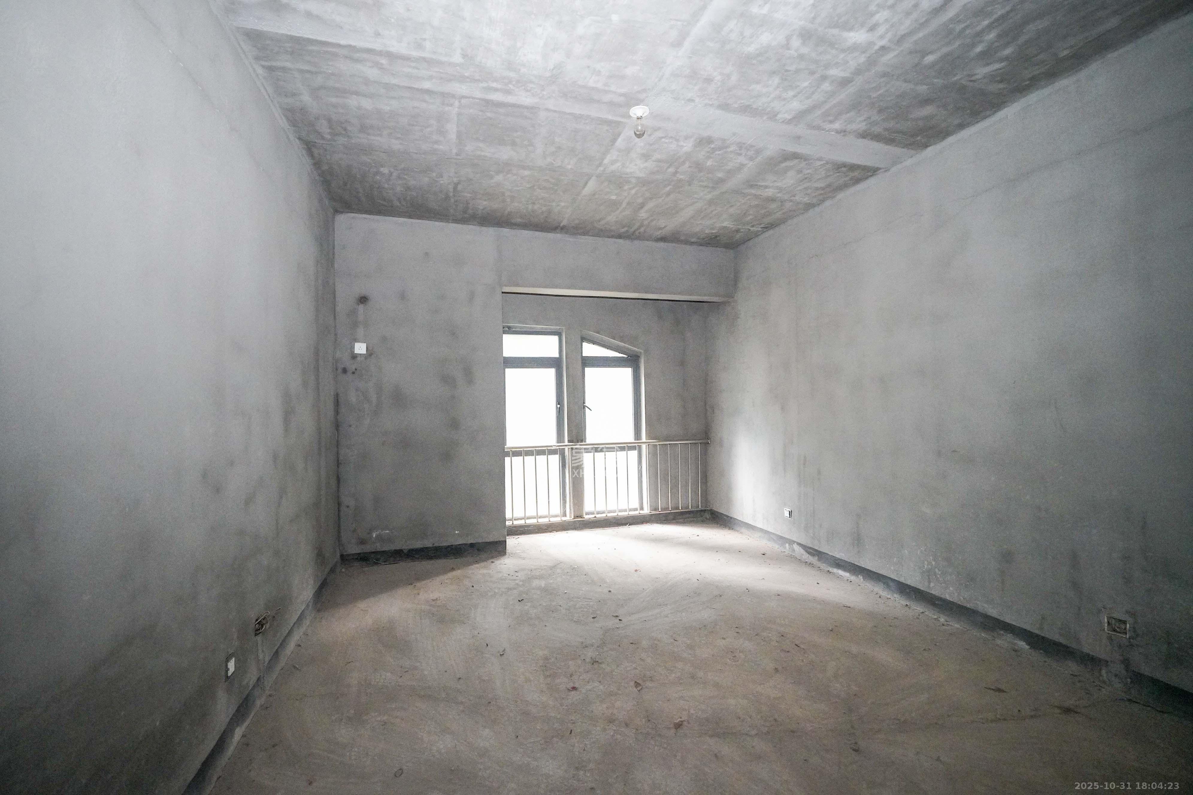 格兰小镇 4室2厅2卫 145.0万 格兰小镇 4室2厅2卫 145.0万卧室