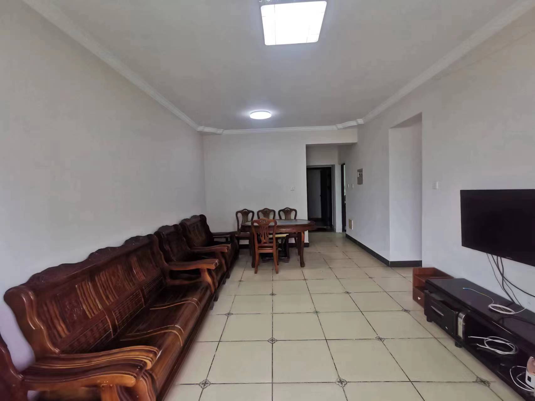 滨海明珠  2室2厅1卫    2200.0元/月