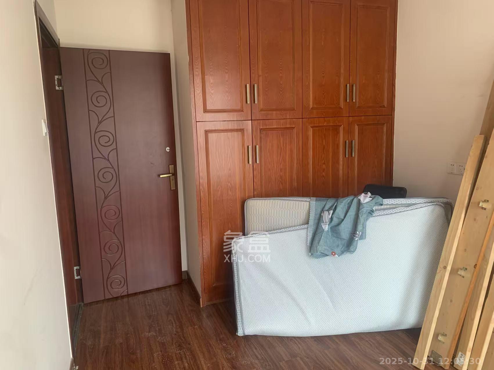 新悦家园  3室2厅1卫    3000.0元/月室内图