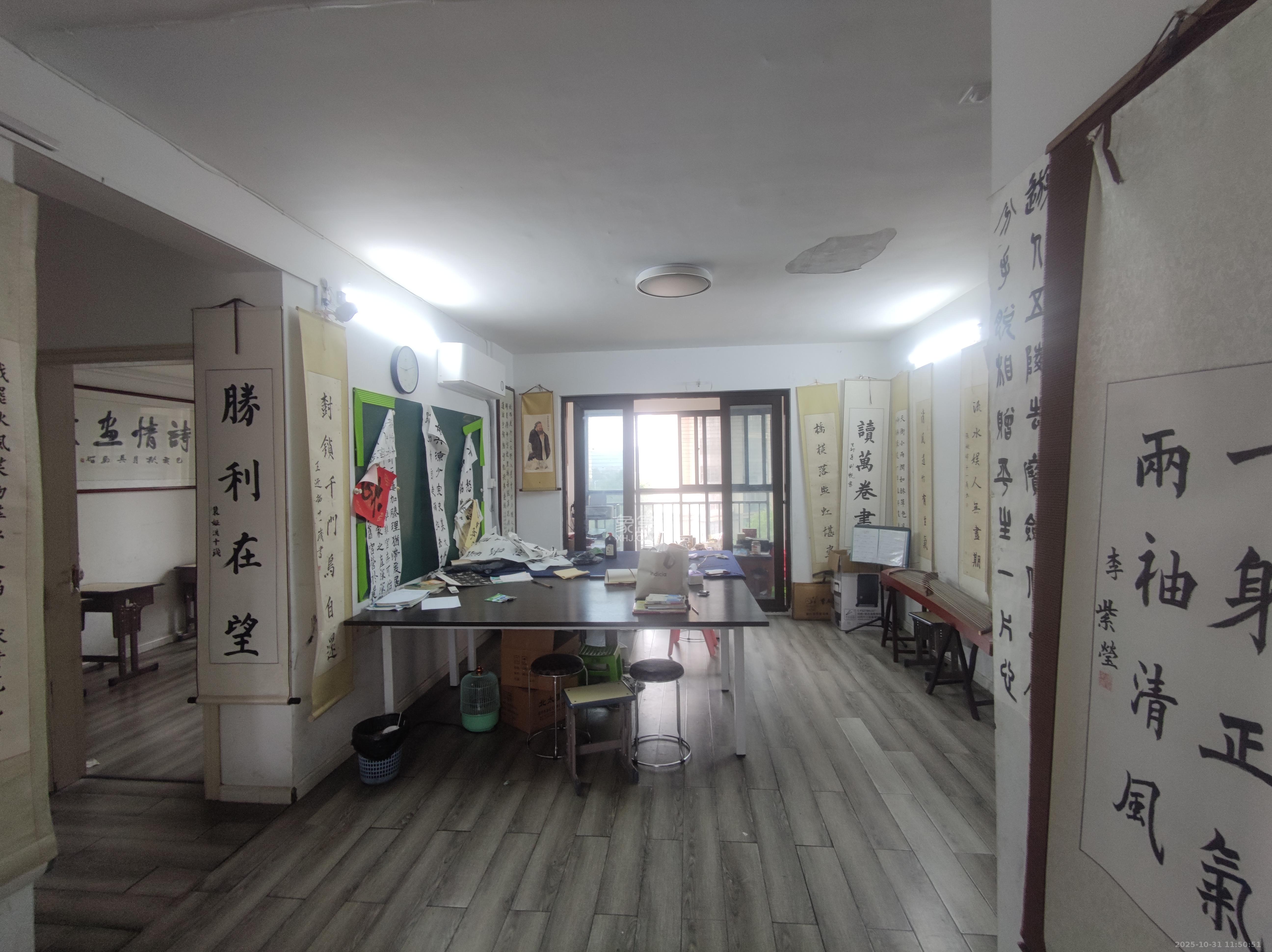 卓越蔚蓝海岸三期  4室2厅2卫    3500.0元/月室内图1