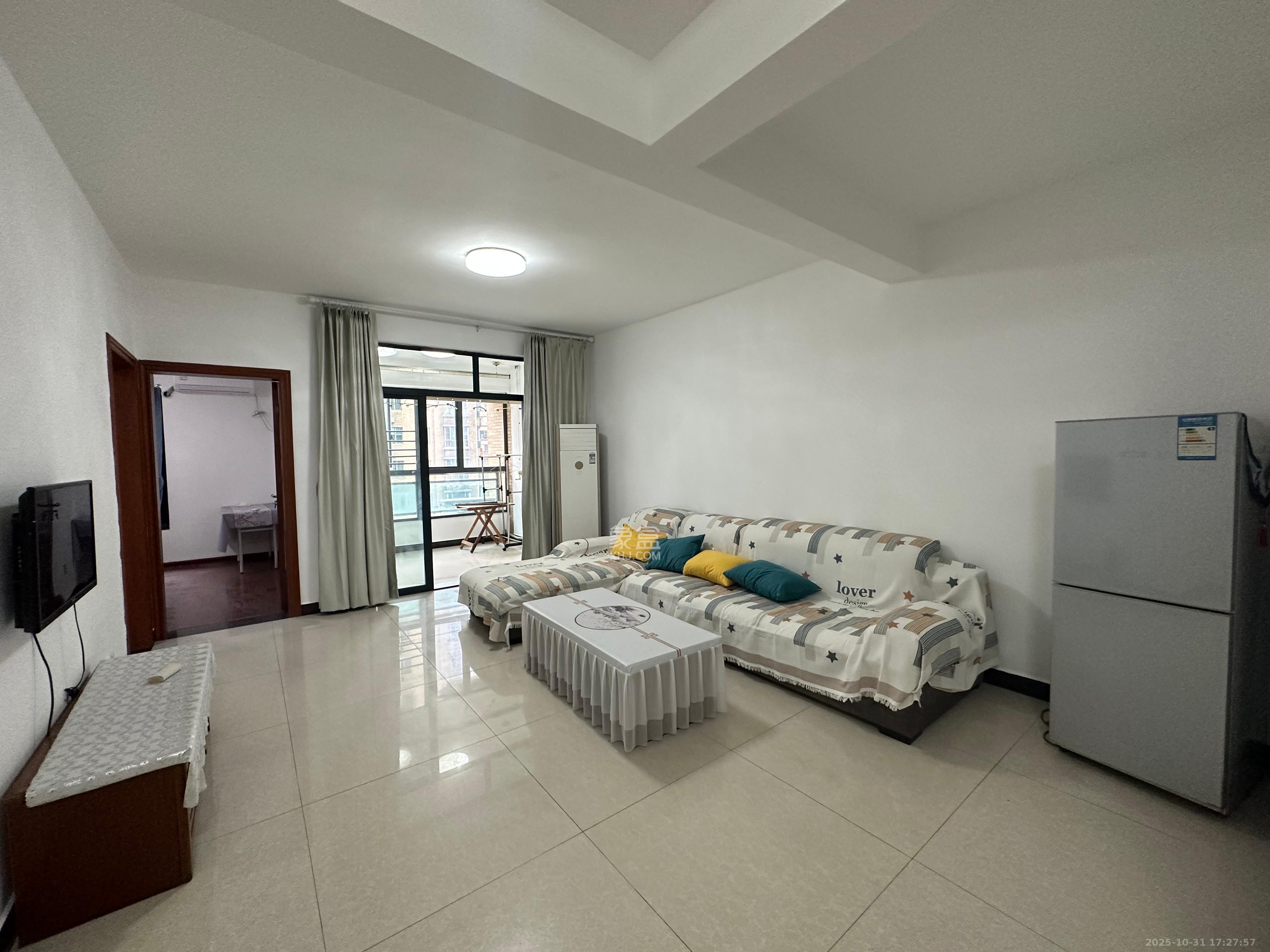 湘府9号  2室1厅1卫    1900.0元/月室内图