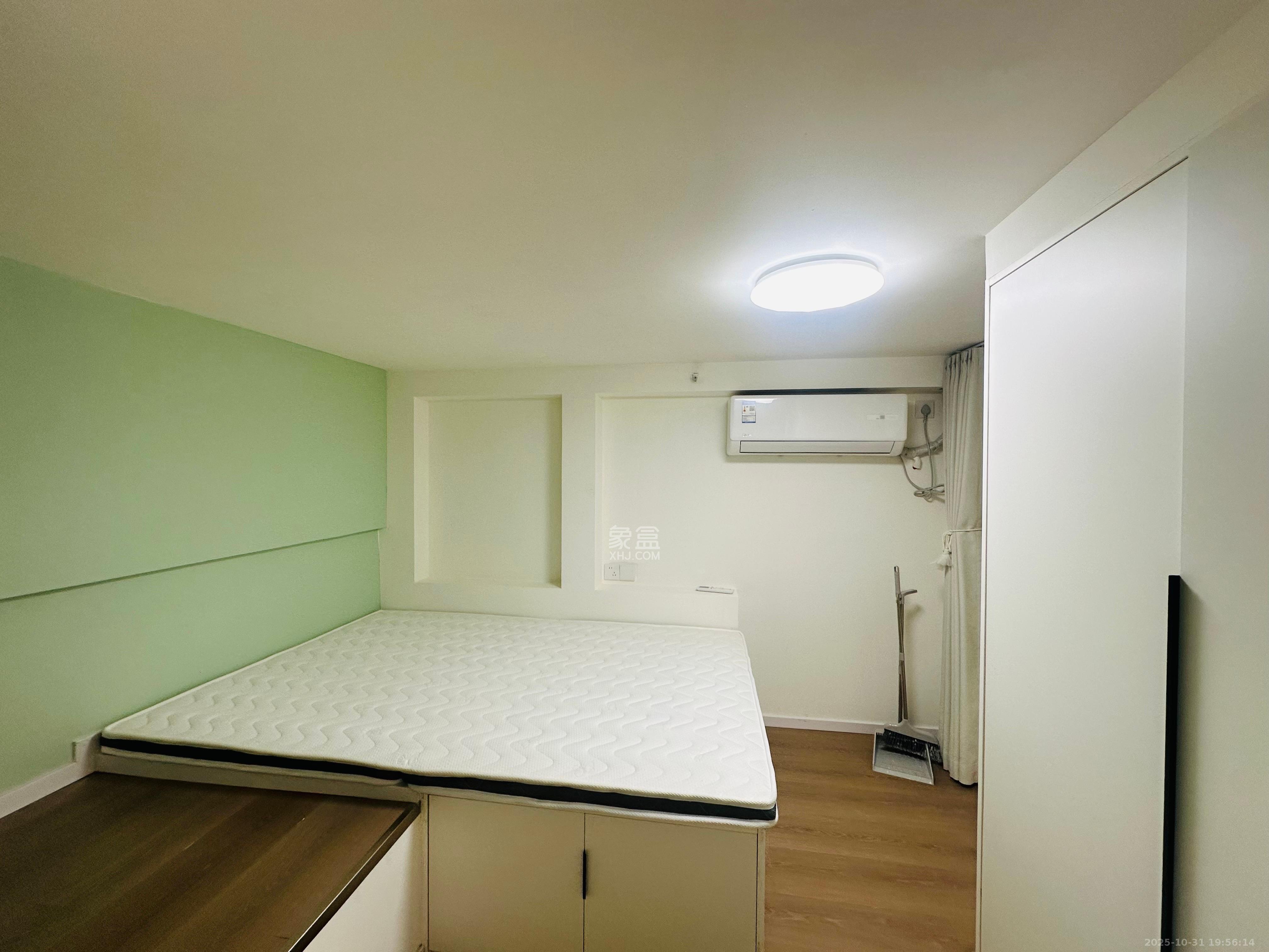 卓越中寰  2室1厅1卫    2600.0元/月室内图