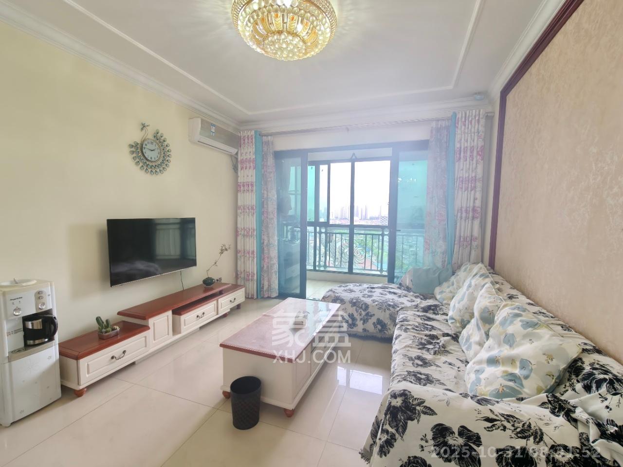 恒大翡翠华庭  2室2厅1卫    2000.0元/月