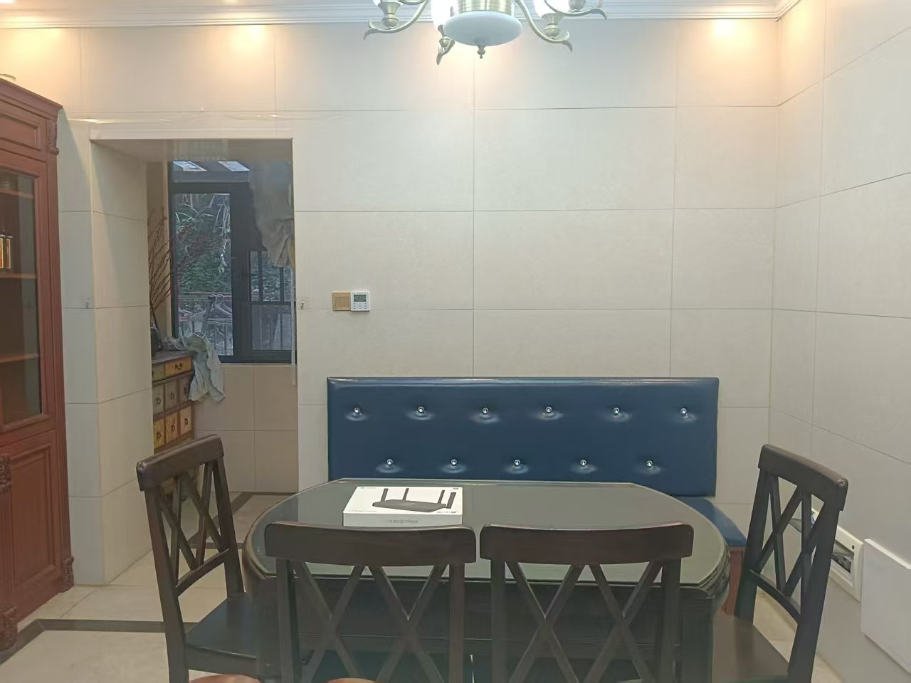 会龙山溪谷(住宅) 3室2厅2卫 2500.0元/月 会龙山溪谷(住宅) 3室2厅2卫 2500.0元/月室内图