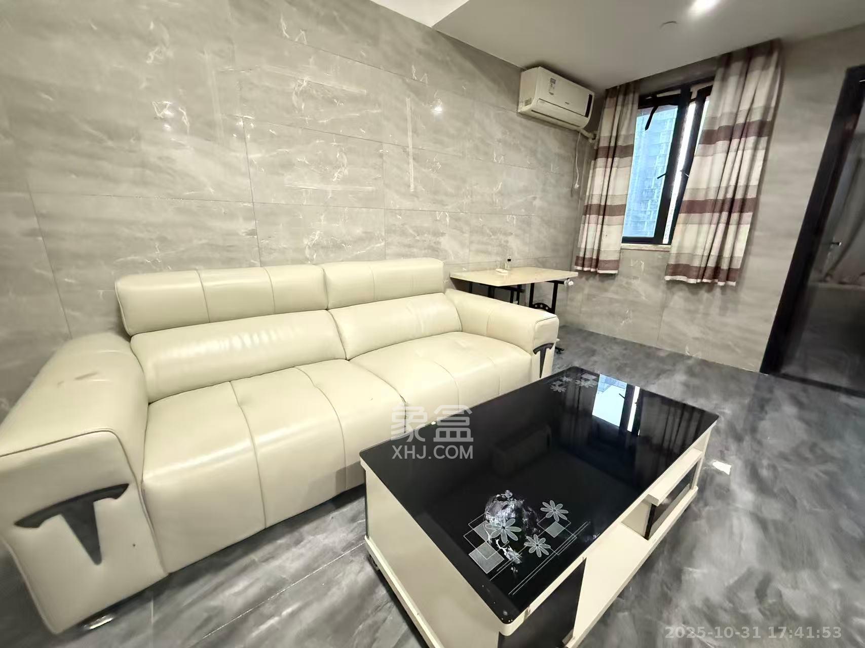 德思勤城市广场（宝格丽公寓）  1室1厅1卫    2400.0元/月