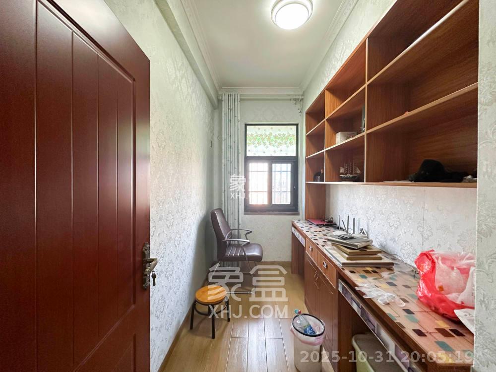 水岸天际（一期、二期）  6室2厅2卫    6500.0元/月室内图