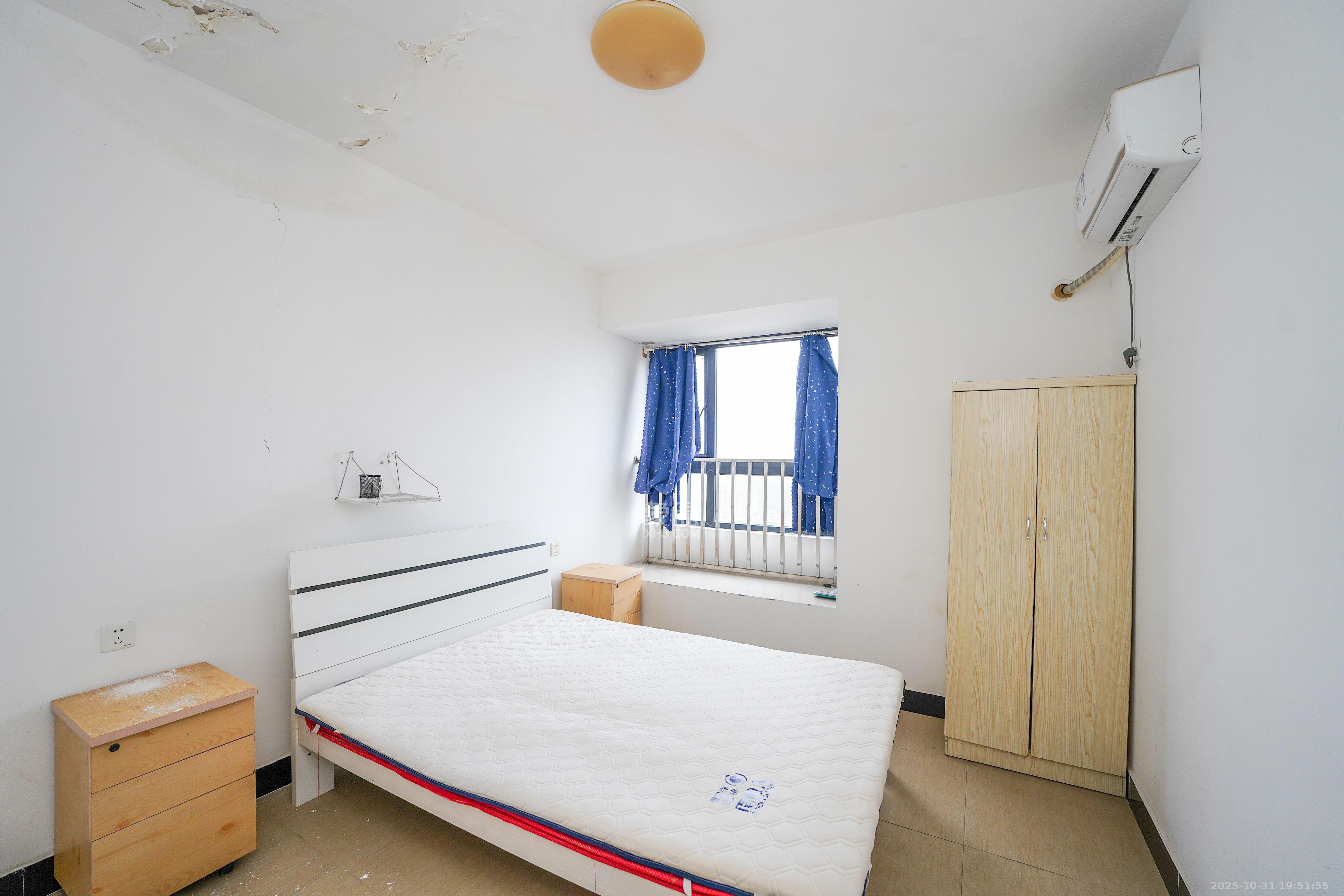 中悦领秀城  2室2厅1卫    44.6万卧室