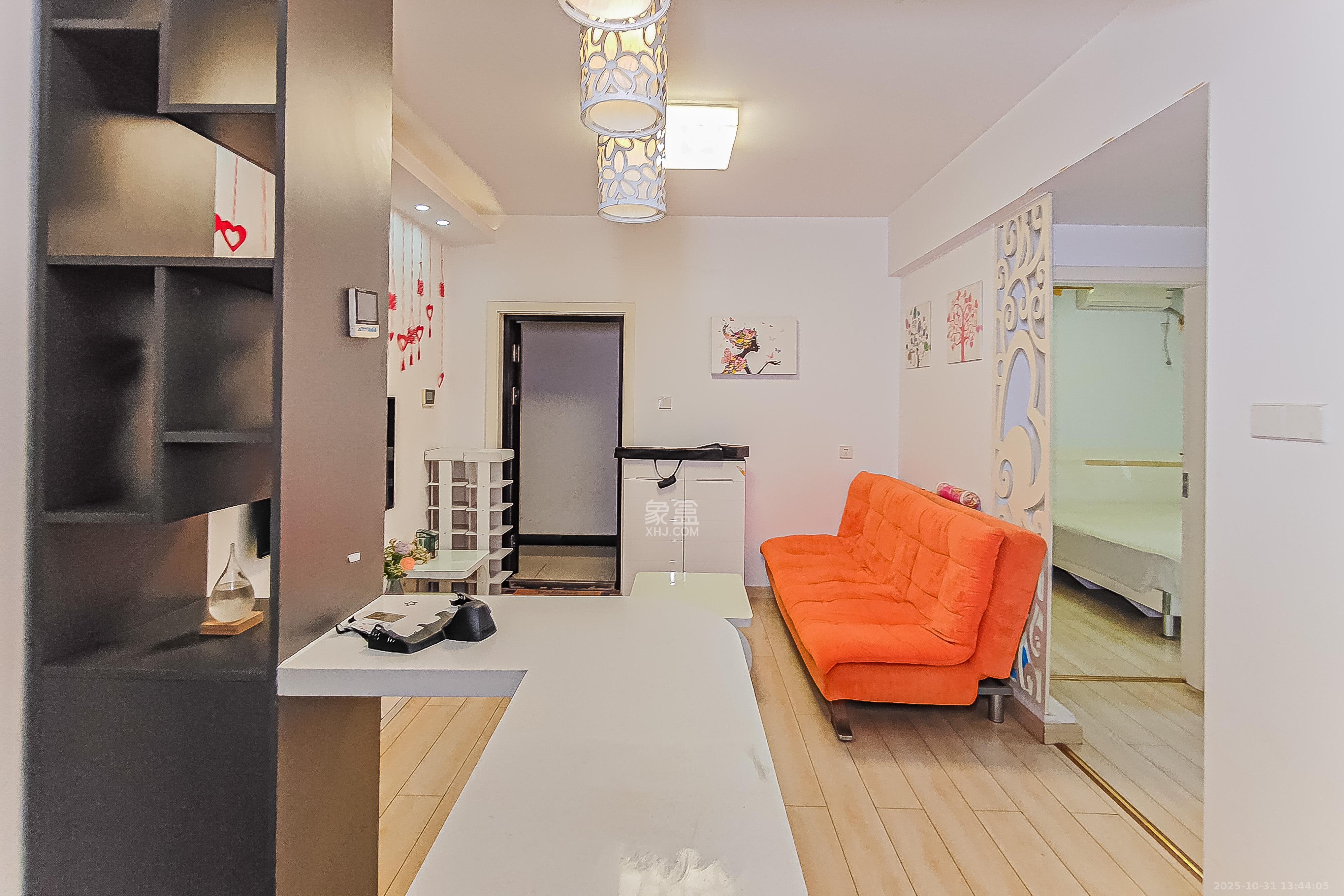 三力公寓（三力国际）  2室1厅1卫    49.8万客厅