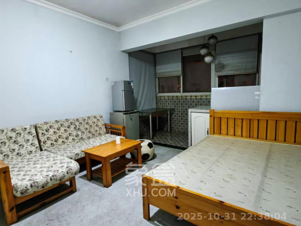 筑梦园  1室2厅1卫    1000.0元/月室内图