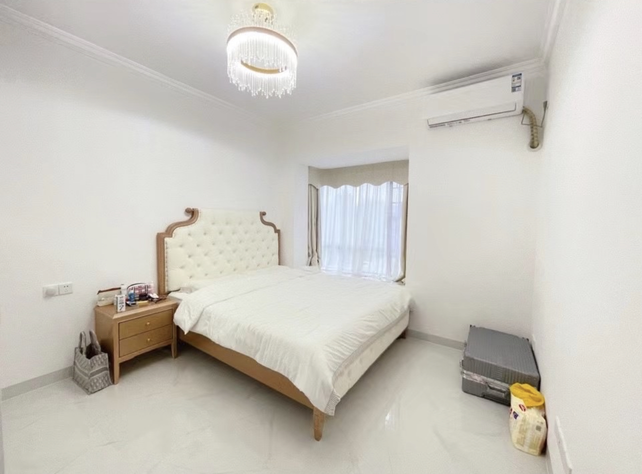 铭德美景苑  3室2厅2卫    3600.0元/月室内图