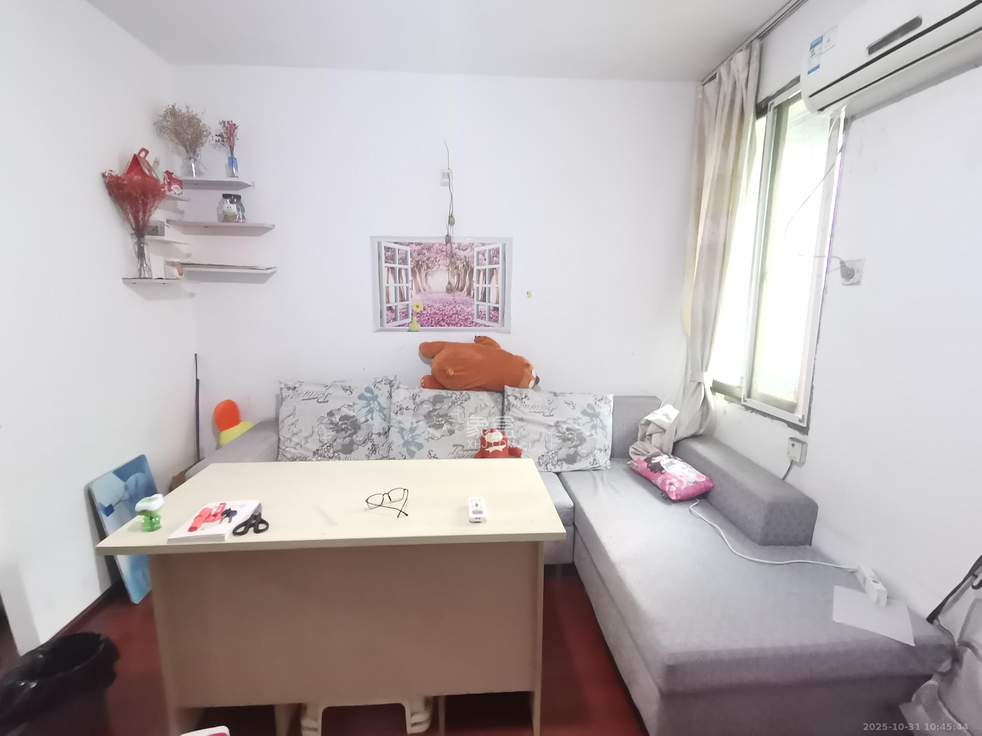 狮子山二片  2室1厅1卫    1300.0元/月