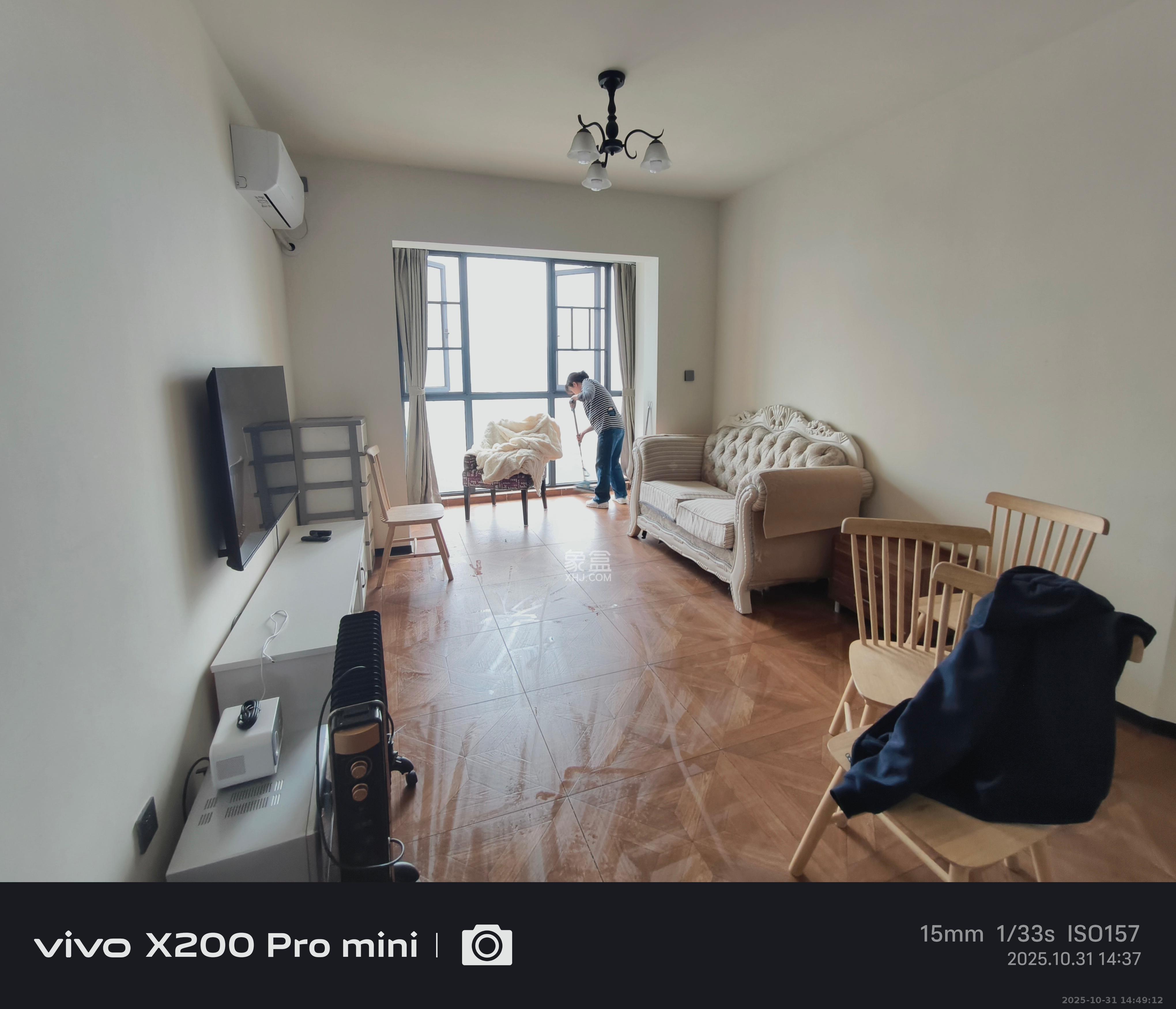 富力芙蓉新天地  2室1厅1卫    2500.0元/月