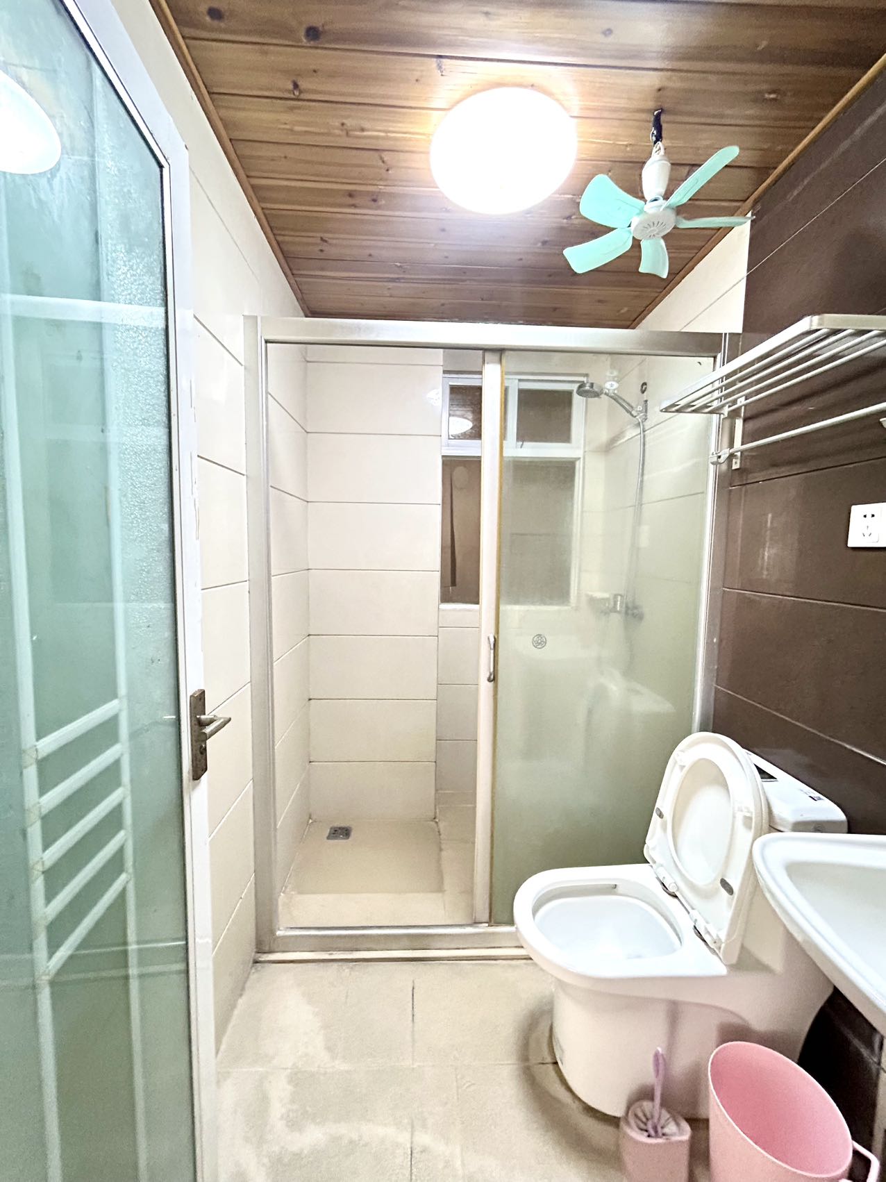 半山花园 4室2厅1卫 6500.0元/月 半山花园 4室2厅1卫 6500.0元/月室内图