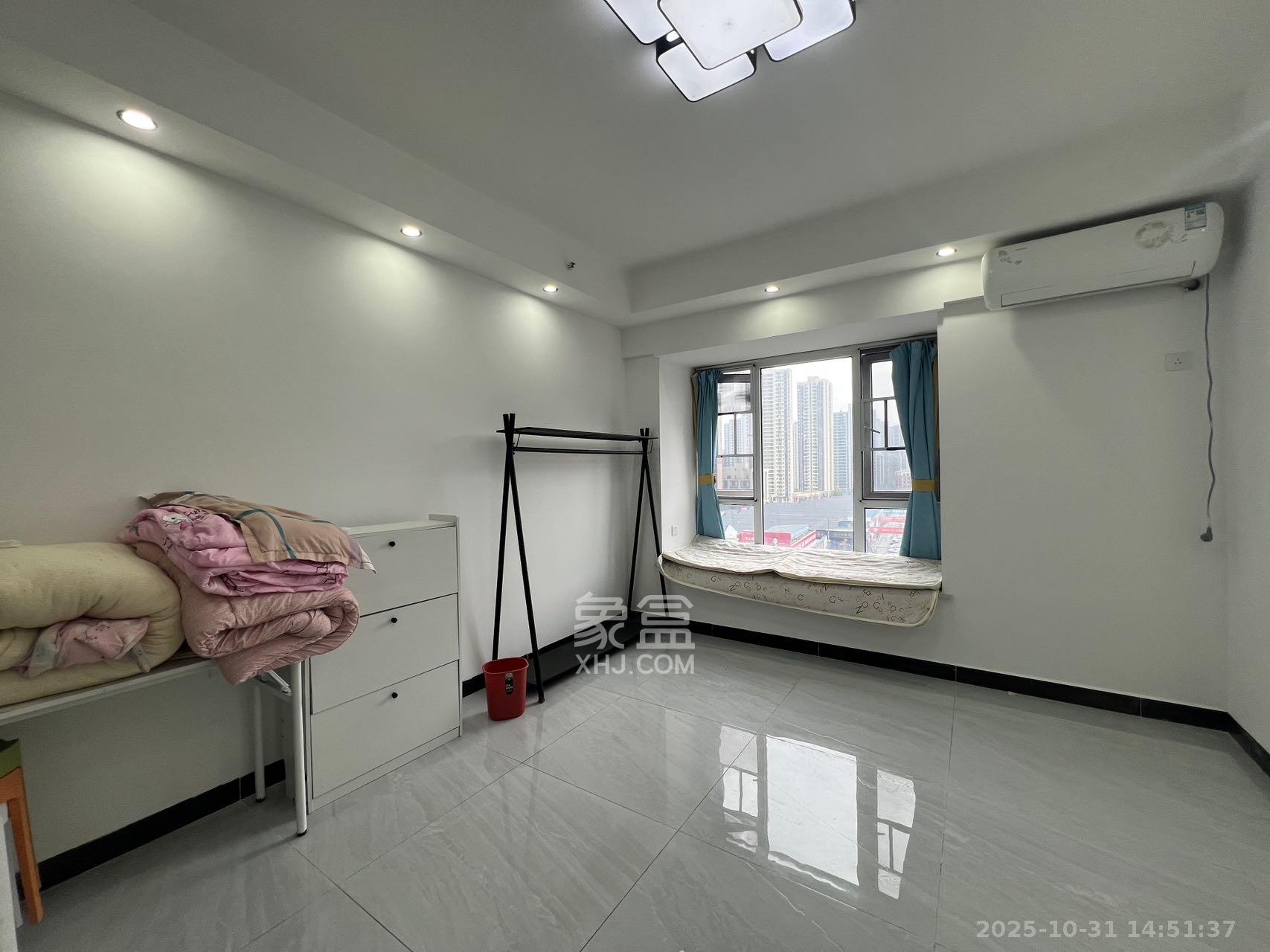 芙蓉万国城MOMA(卓越汇富苑) 1室1厅1卫 1500.0元/月 芙蓉万国城MOMA(卓越汇富苑) 1室1厅1卫 1500.0元/月室内图