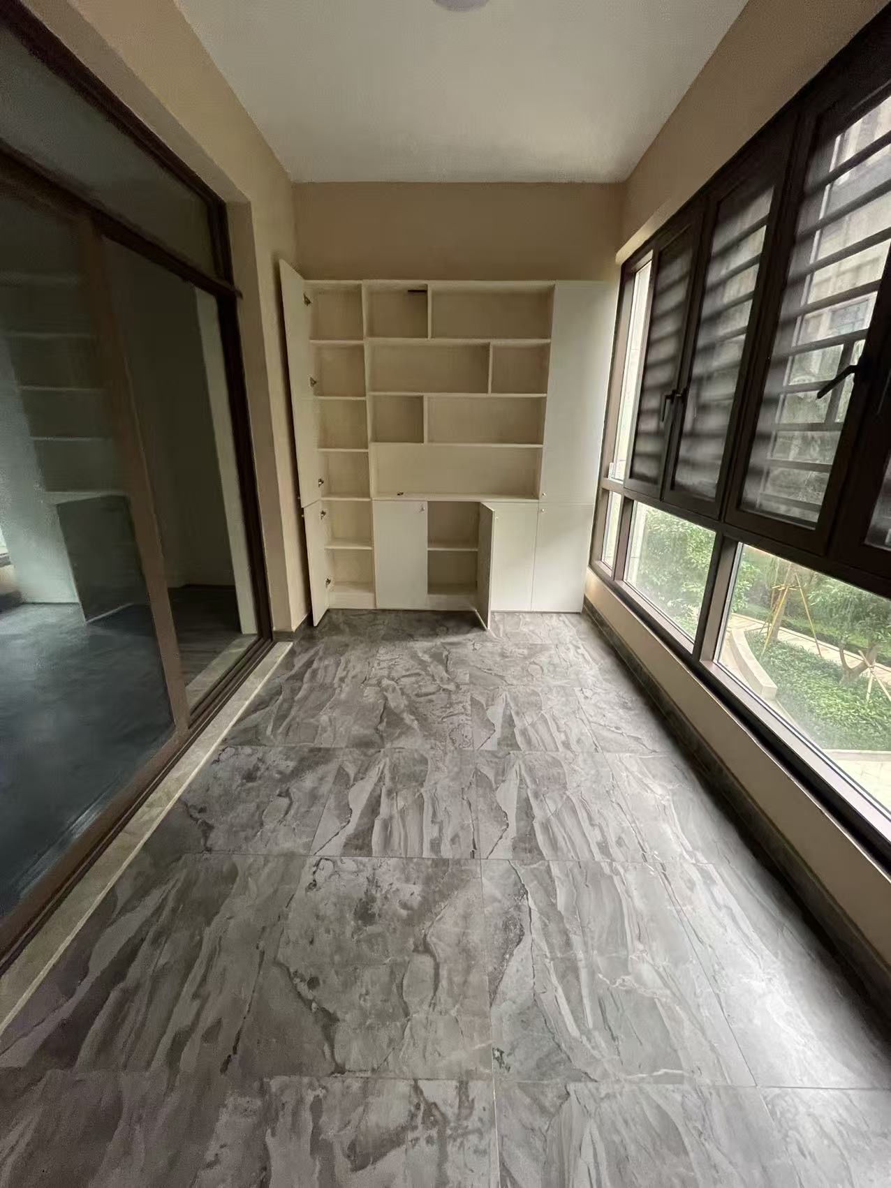 海航豪庭北苑  5室2厅3卫    9500.0元/月室内图