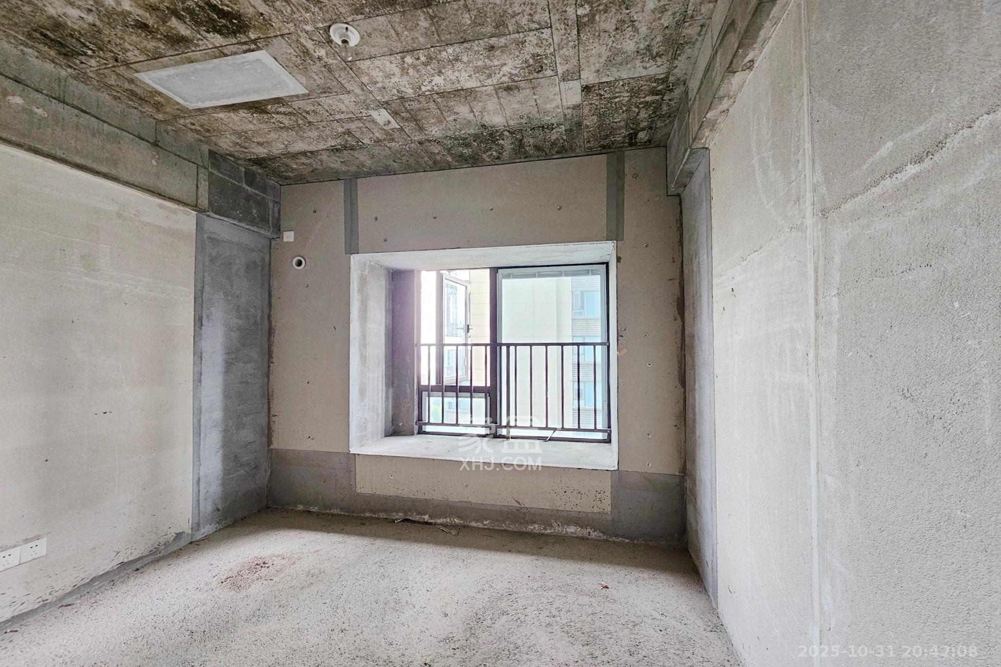 阳光城尚东湾愉景苑 4室2厅2卫 150.0万 阳光城尚东湾愉景苑 4室2厅2卫 150.0万卧室