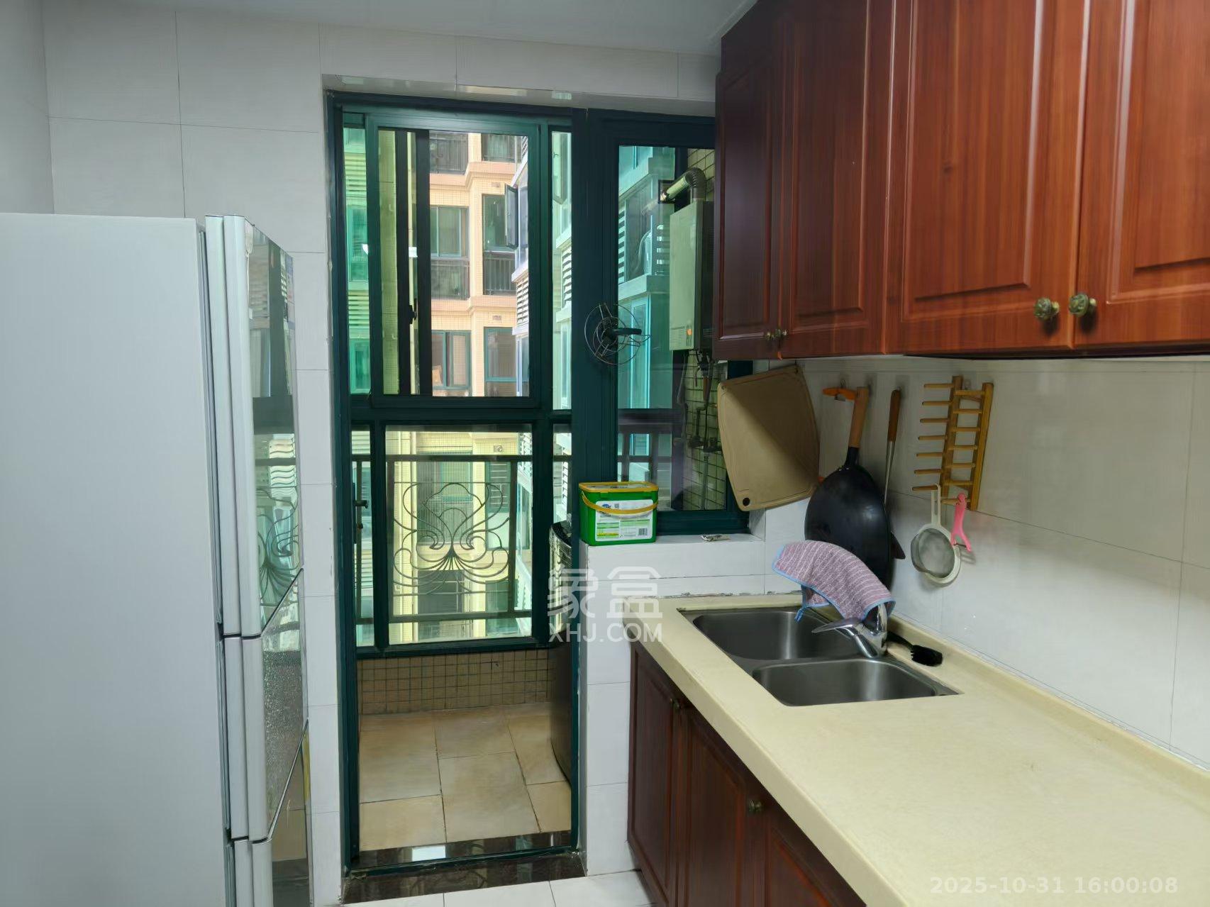 恒大绿洲  3室2厅2卫    2500.0元/月室内图