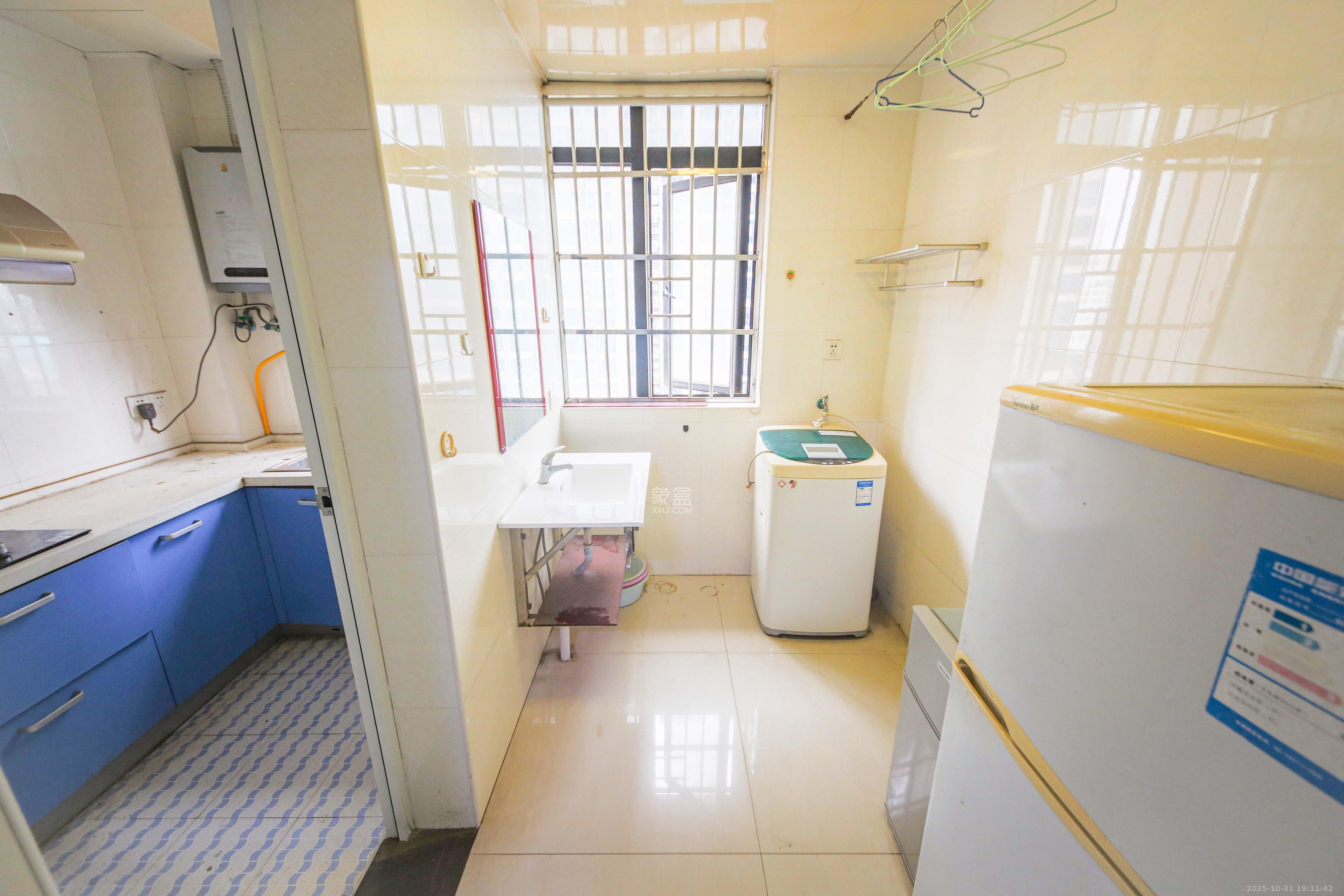 鑫远杰座  2室1厅1卫    50.0万 鑫远杰座  2室1厅1卫    50.0万阳台