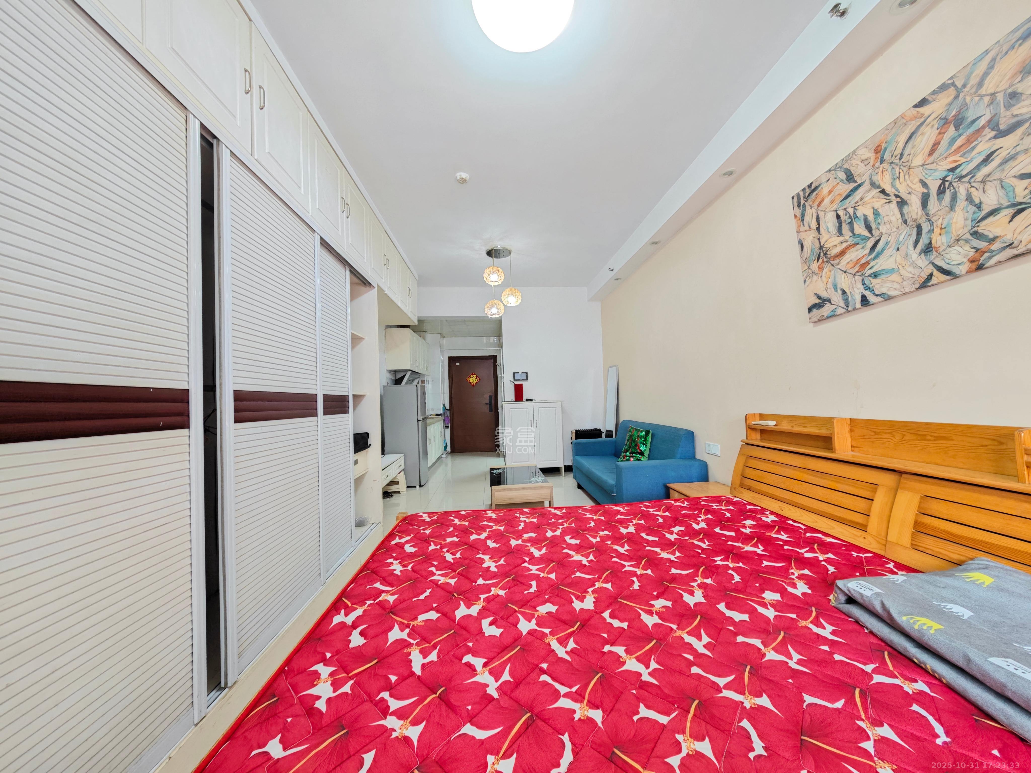 万博汇  1室1厅1卫    1400.0元/月