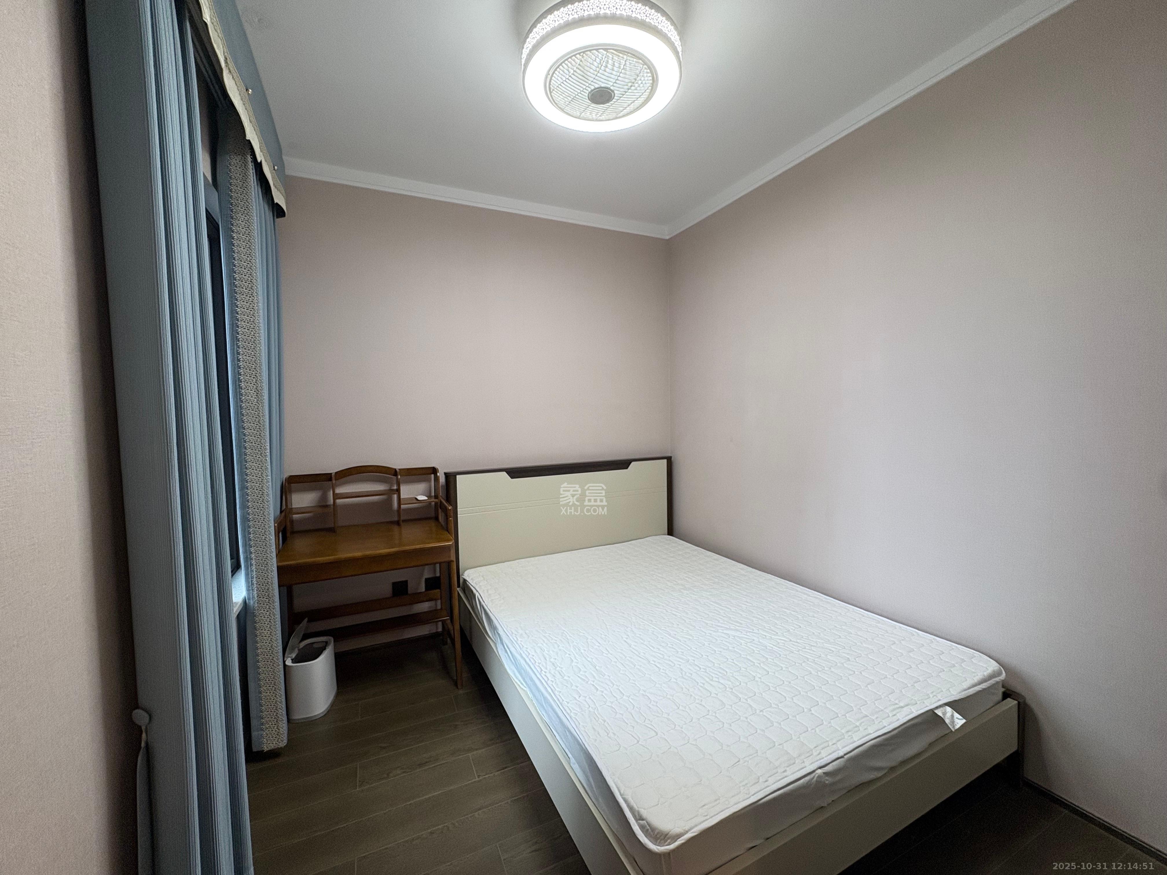 印湘江二（印江雅居）  3室2厅2卫    5500.0元/月室内图