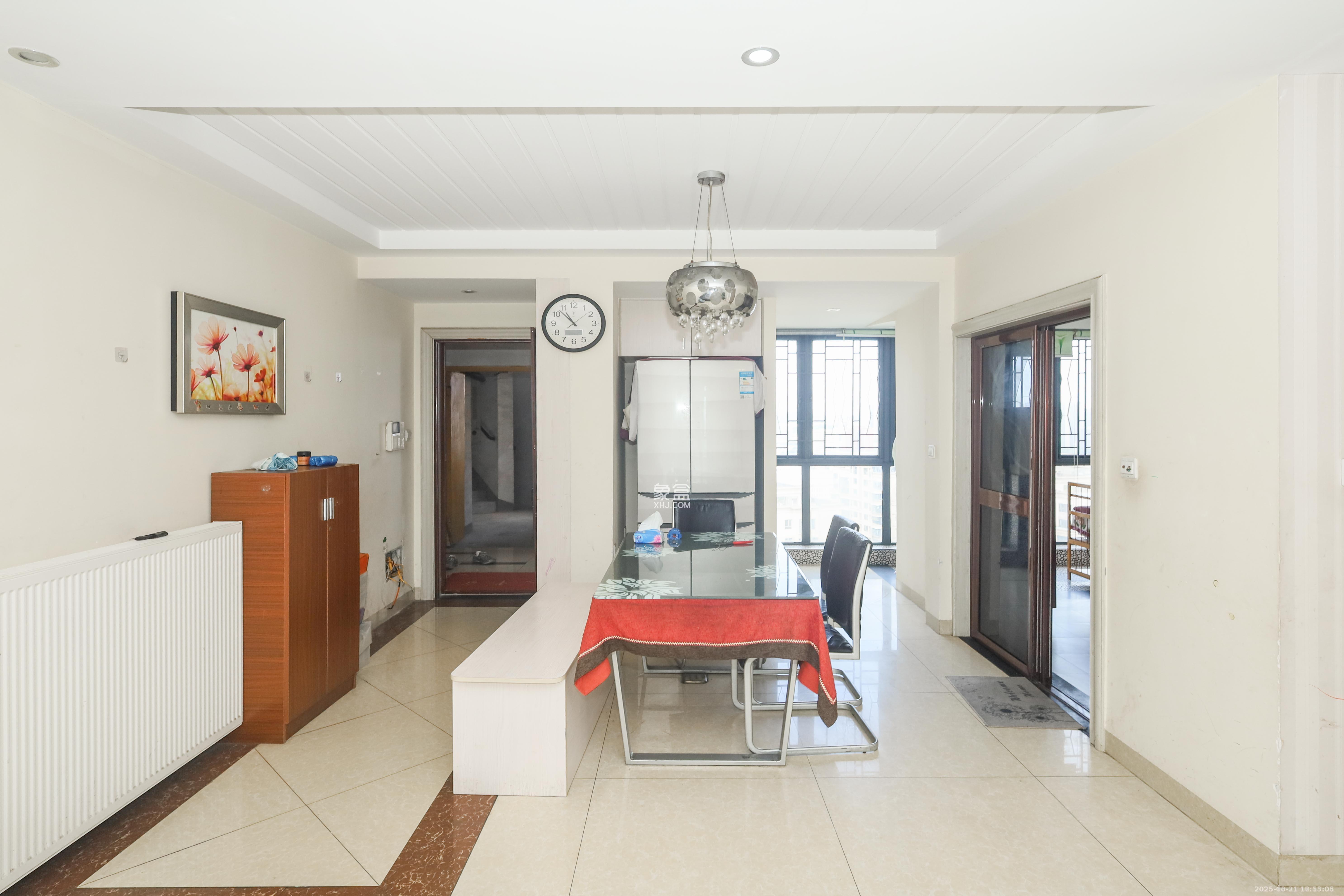 保利麓谷林语C区  4室2厅2卫    3600.0元/月 保利麓谷林语C区  4室2厅2卫    3600.0元/月