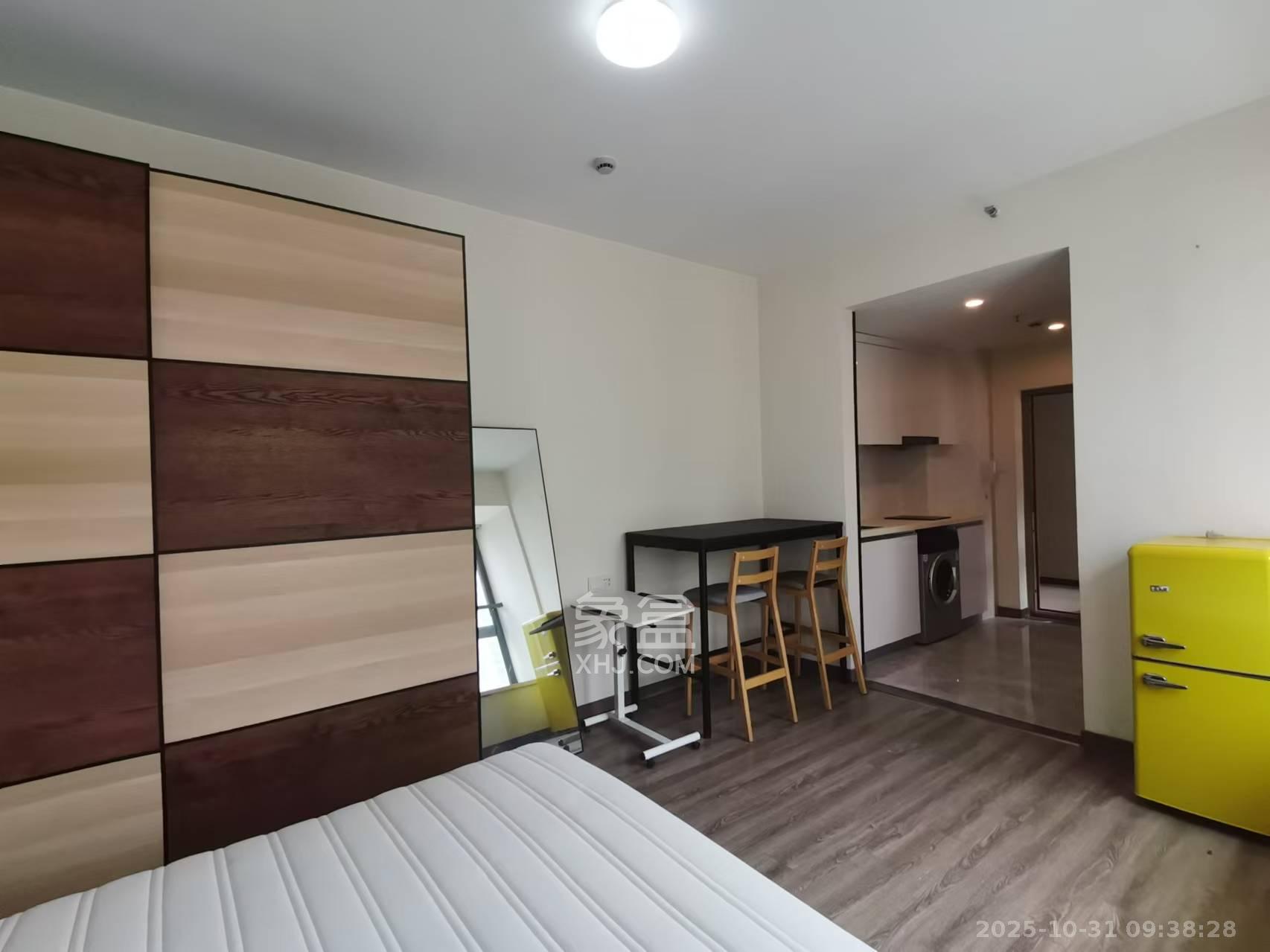 卓越浅水湾  1室0厅0卫    1300.0元/月 卓越浅水湾  1室0厅0卫    1300.0元/月室内图