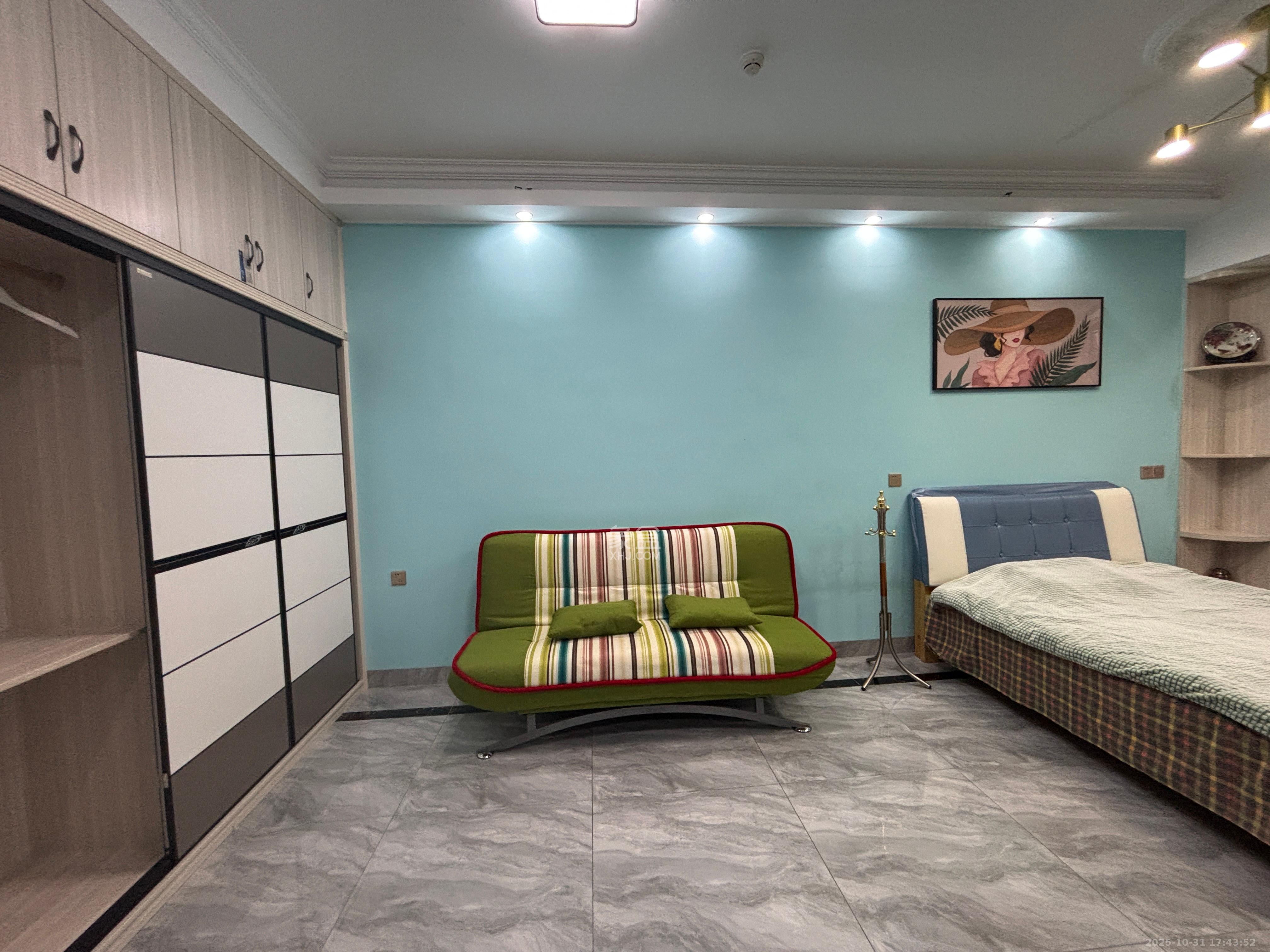 辉宏橄榄城  1室1厅1卫    1600.0元/月 辉宏橄榄城  1室1厅1卫    1600.0元/月室内图