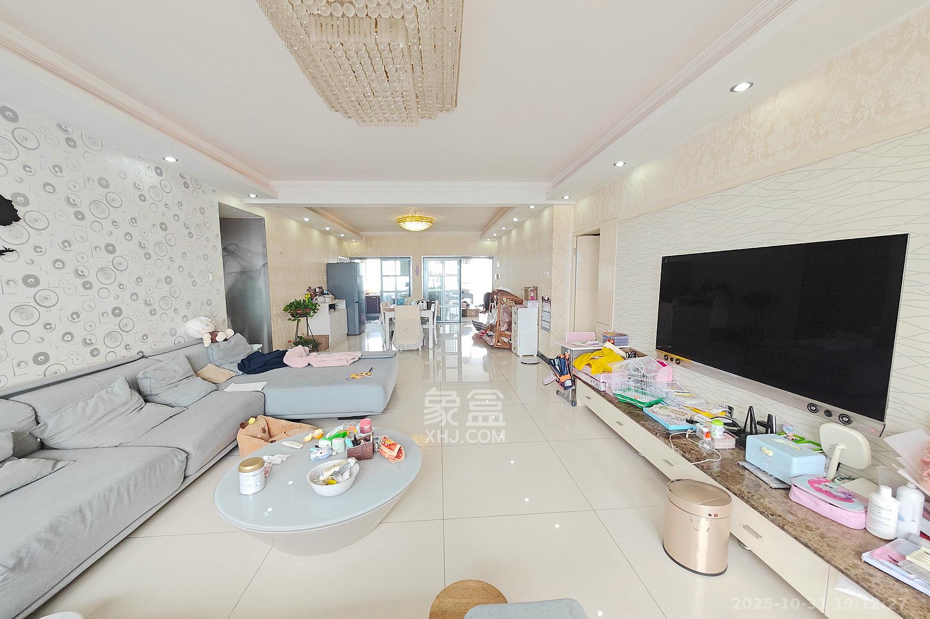 佳天瑞宁花园  4室2厅2卫    160.0万 佳天瑞宁花园  4室2厅2卫    160.0万室内图1