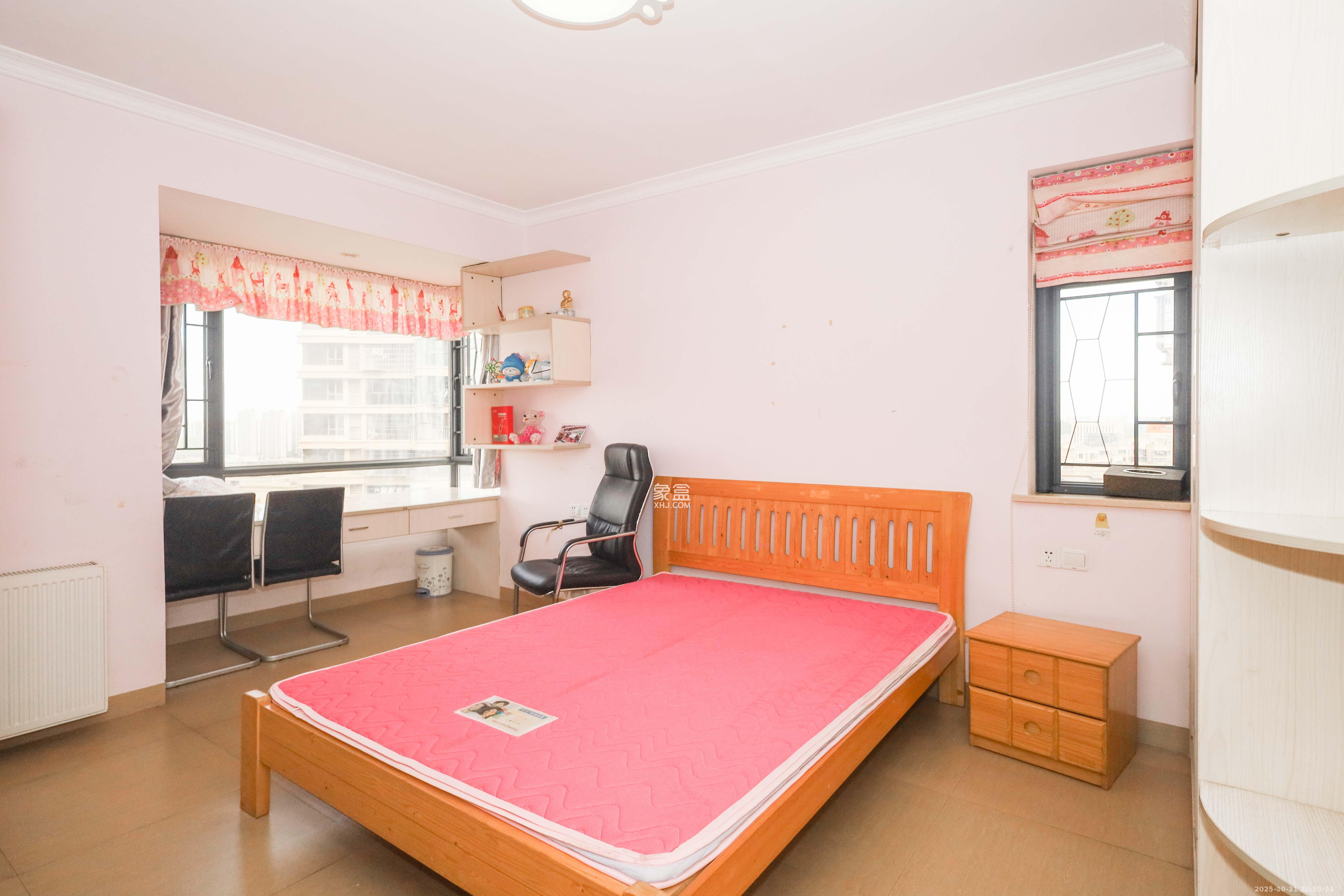 保利麓谷林语C区 4室2厅2卫 3600.0元/月 保利麓谷林语C区 4室2厅2卫 3600.0元/月室内图