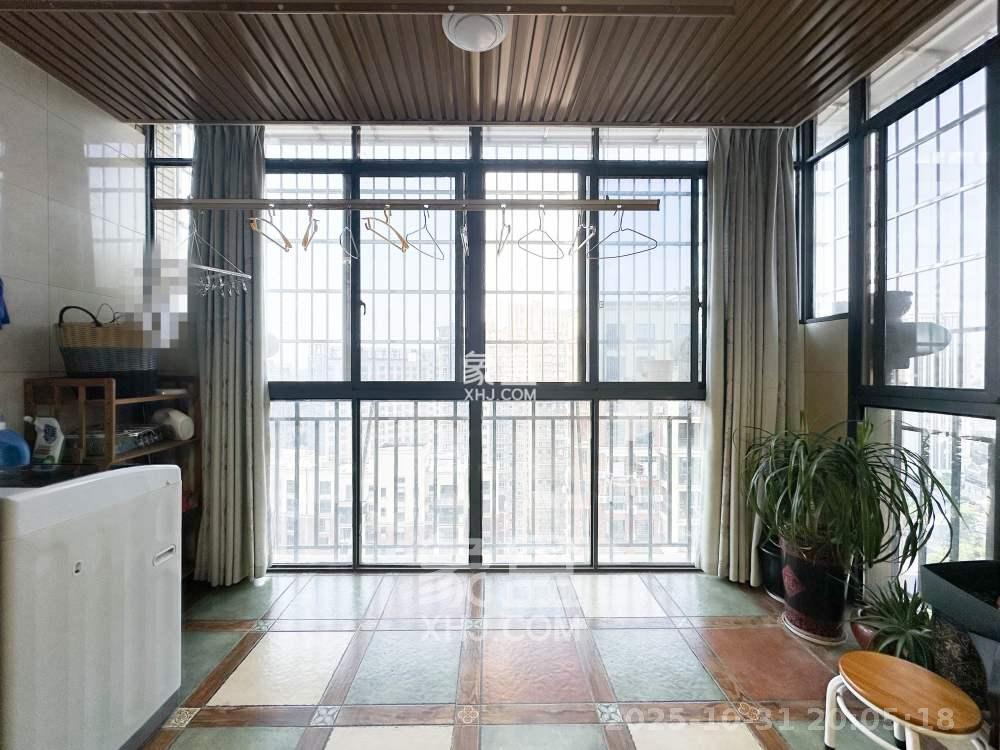 水岸天际（一期、二期）  6室2厅2卫    6500.0元/月室内图