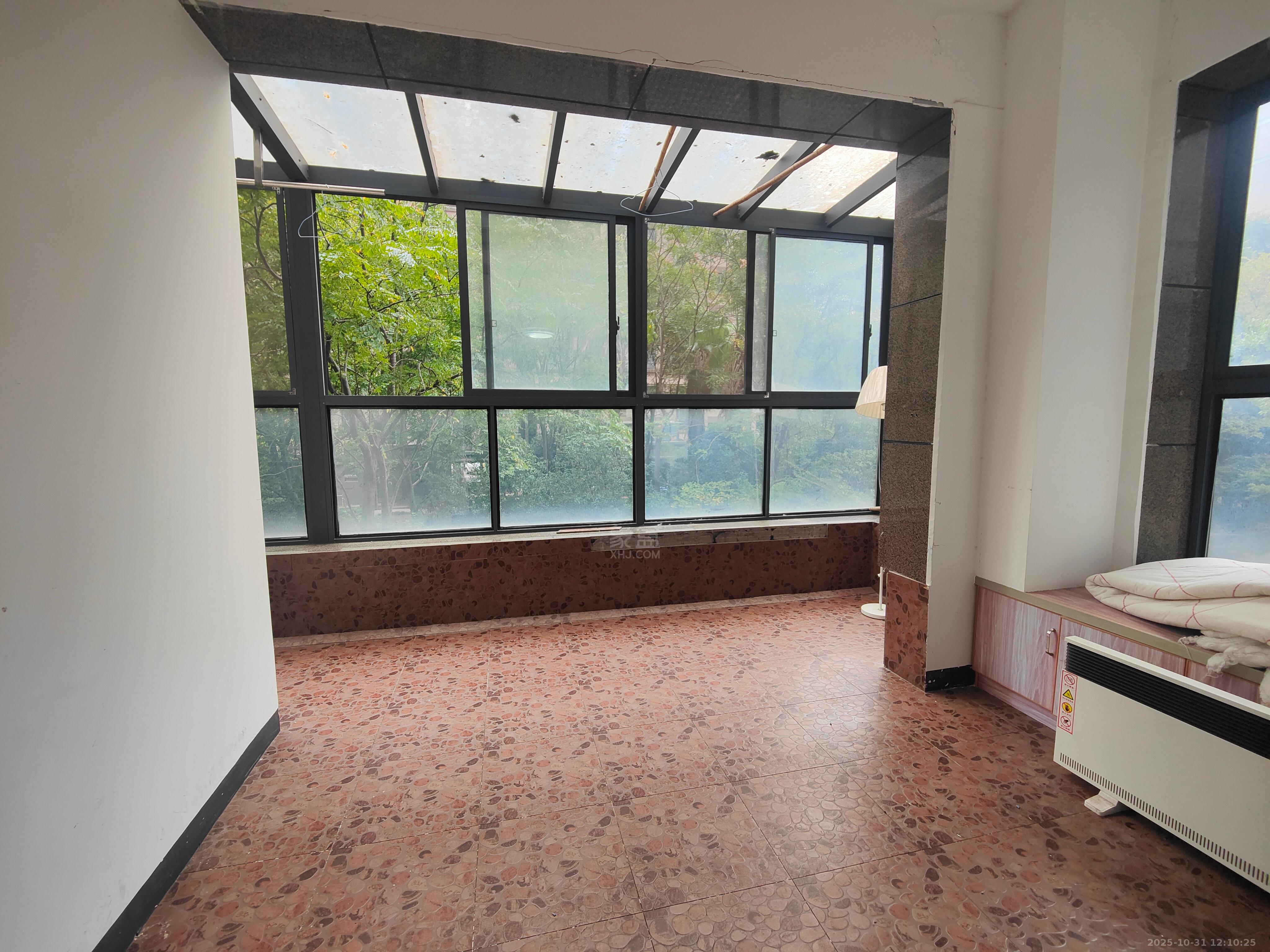 尚格名城香榭丽舍 2室2厅1卫 1400.0元/月 尚格名城香榭丽舍 2室2厅1卫 1400.0元/月室内图