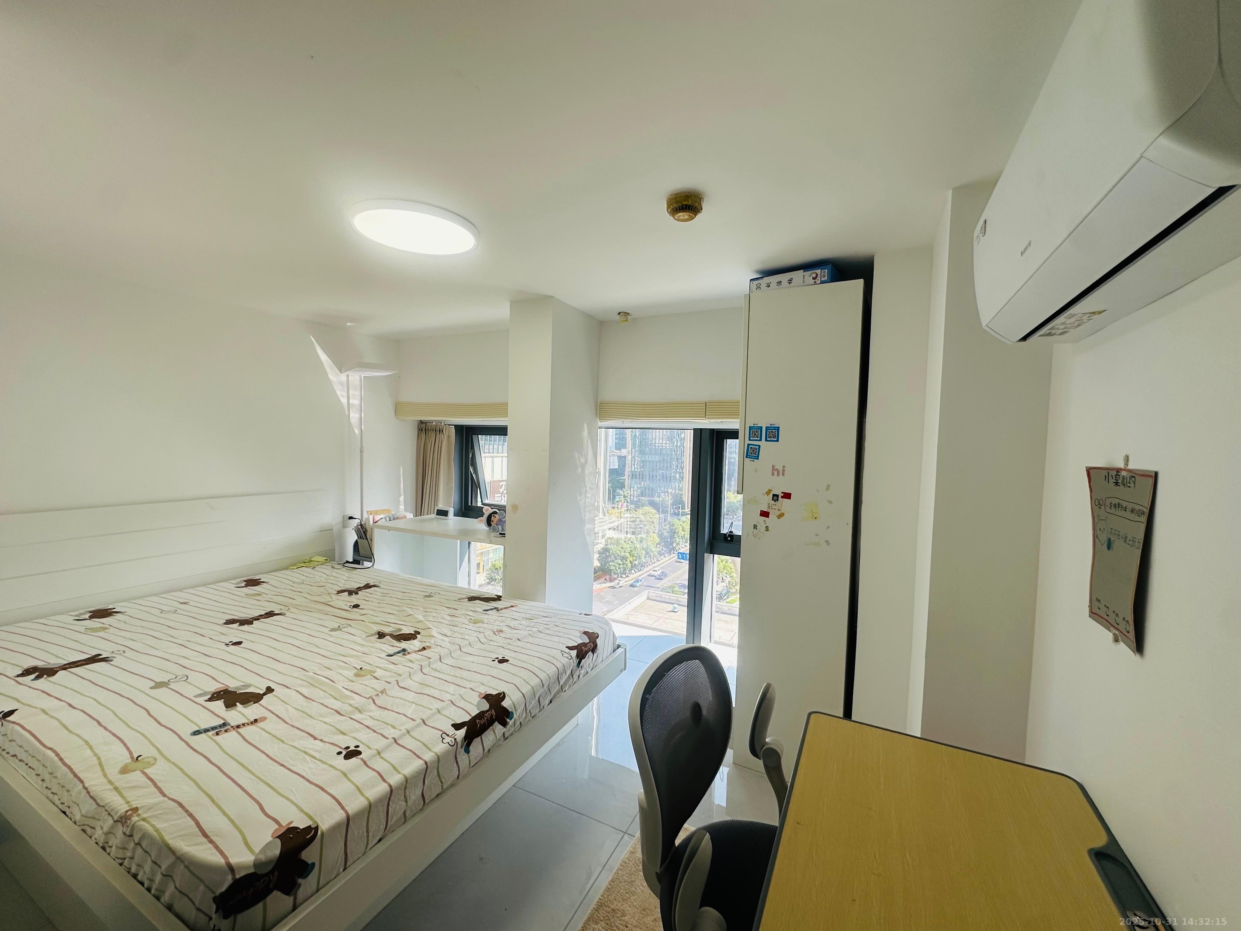 卓越中寰  2室1厅1卫    4500.0元/月室内图