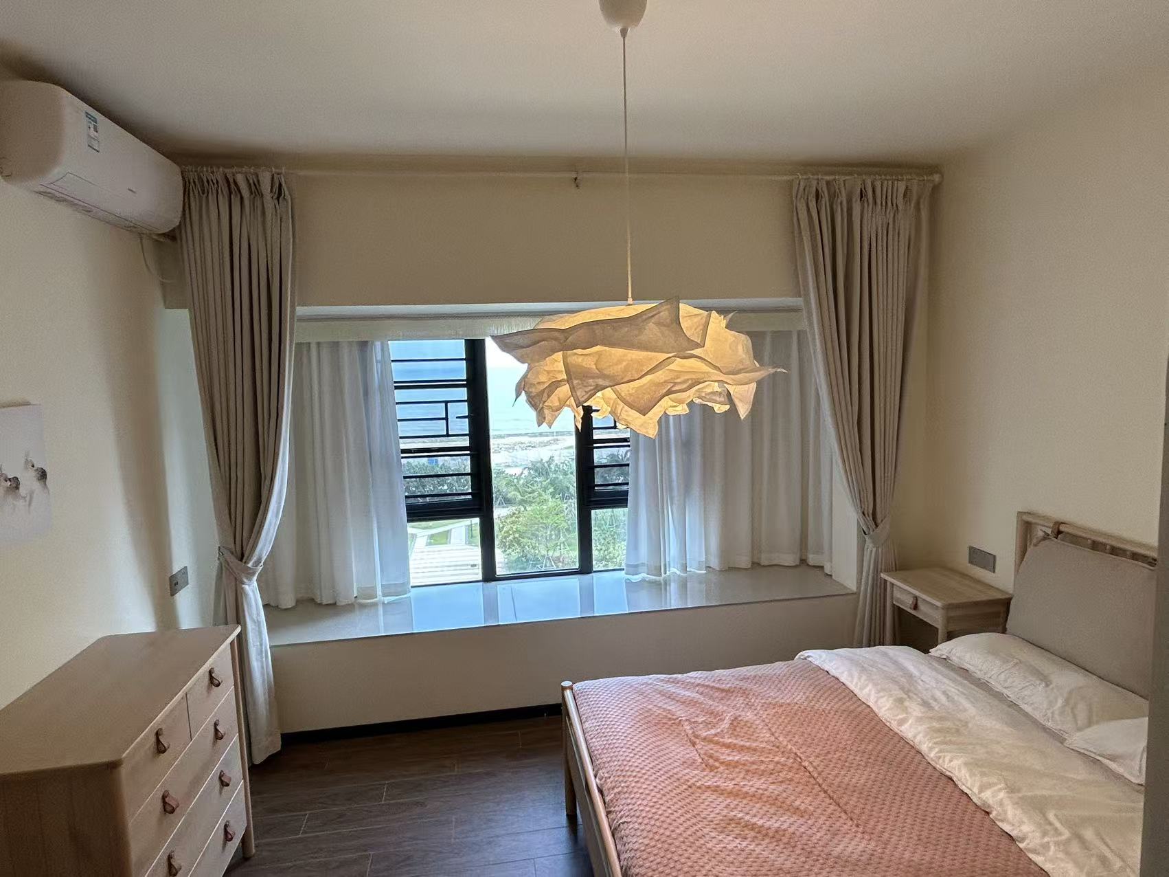 碧桂园中央半岛  4室2厅2卫    270.0万客厅