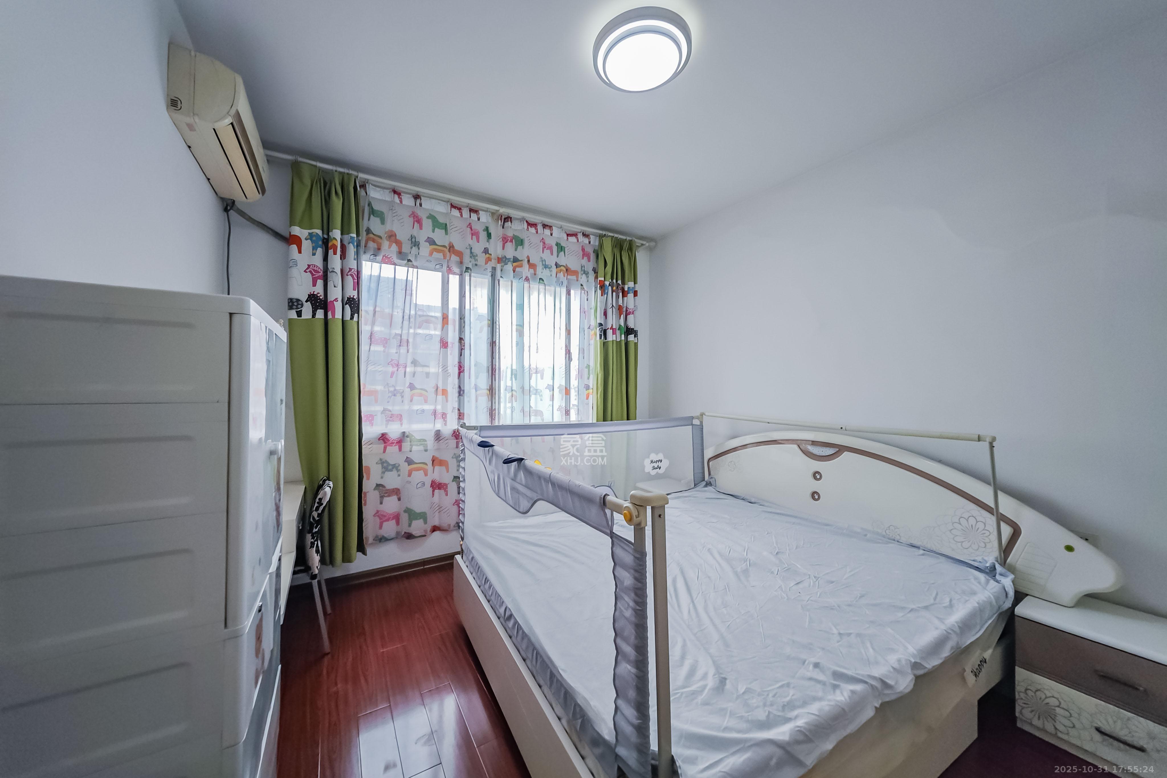 白沙湾嘉园  2室2厅1卫    85.0万卧室