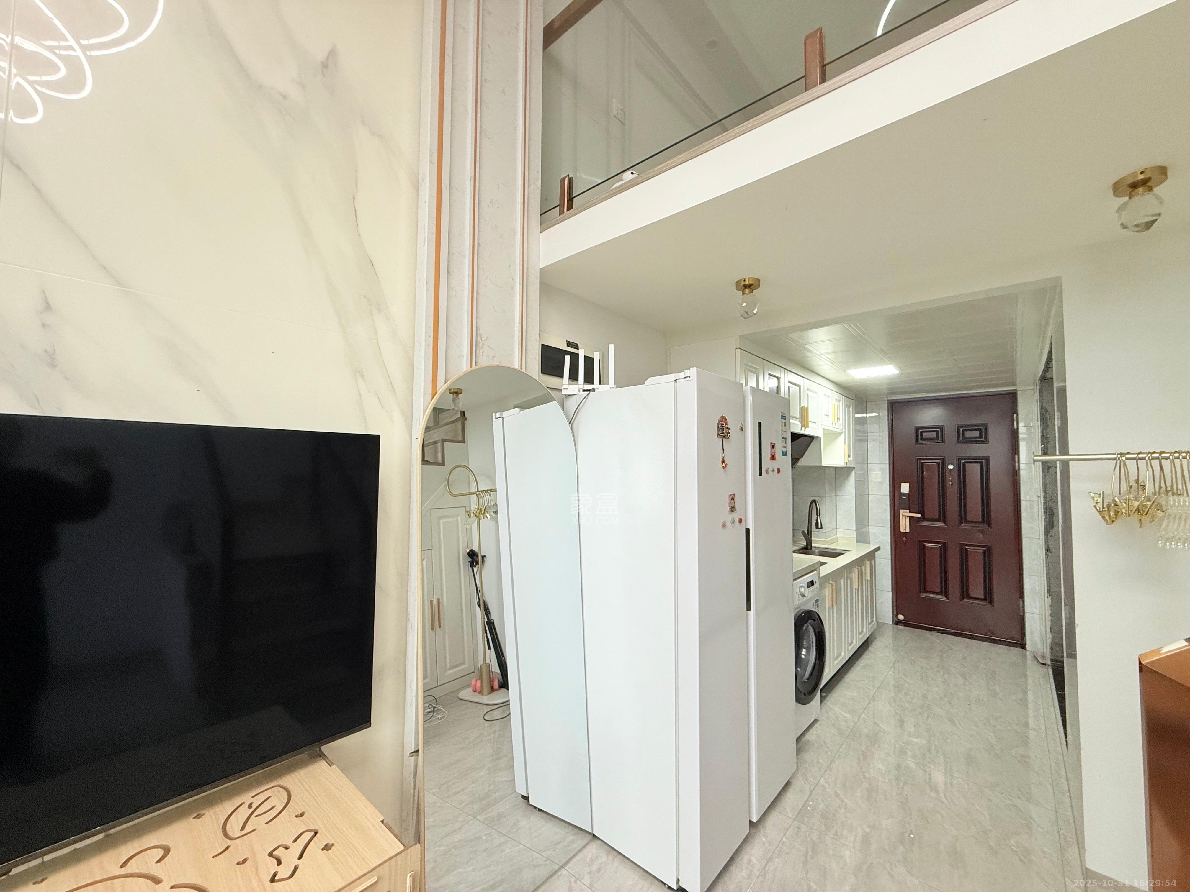 华润翡翠府  1室1厅1卫    2200.0元/月室内图